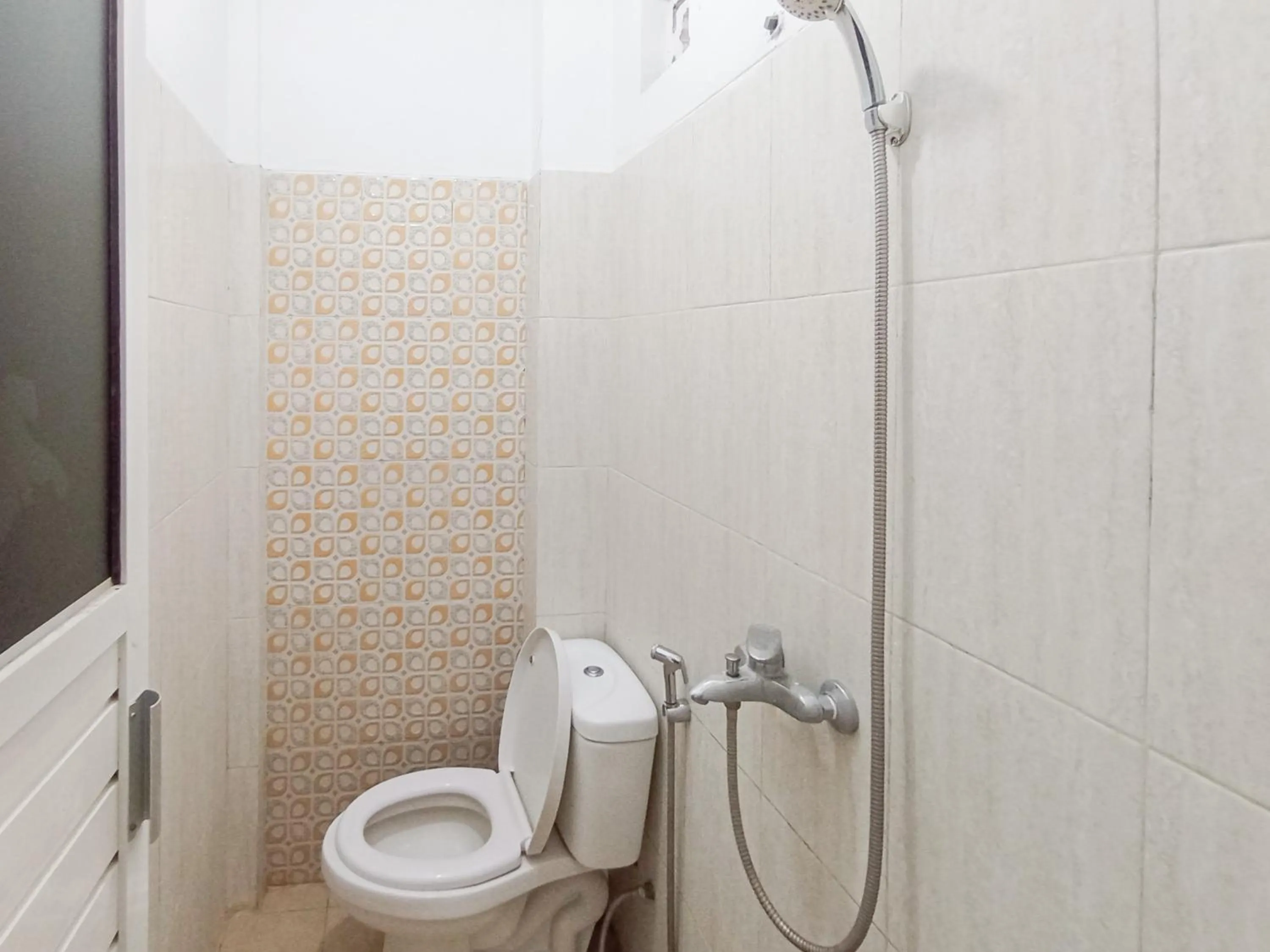 Bathroom in OYO 93253 Guest House Arundaya Syariah