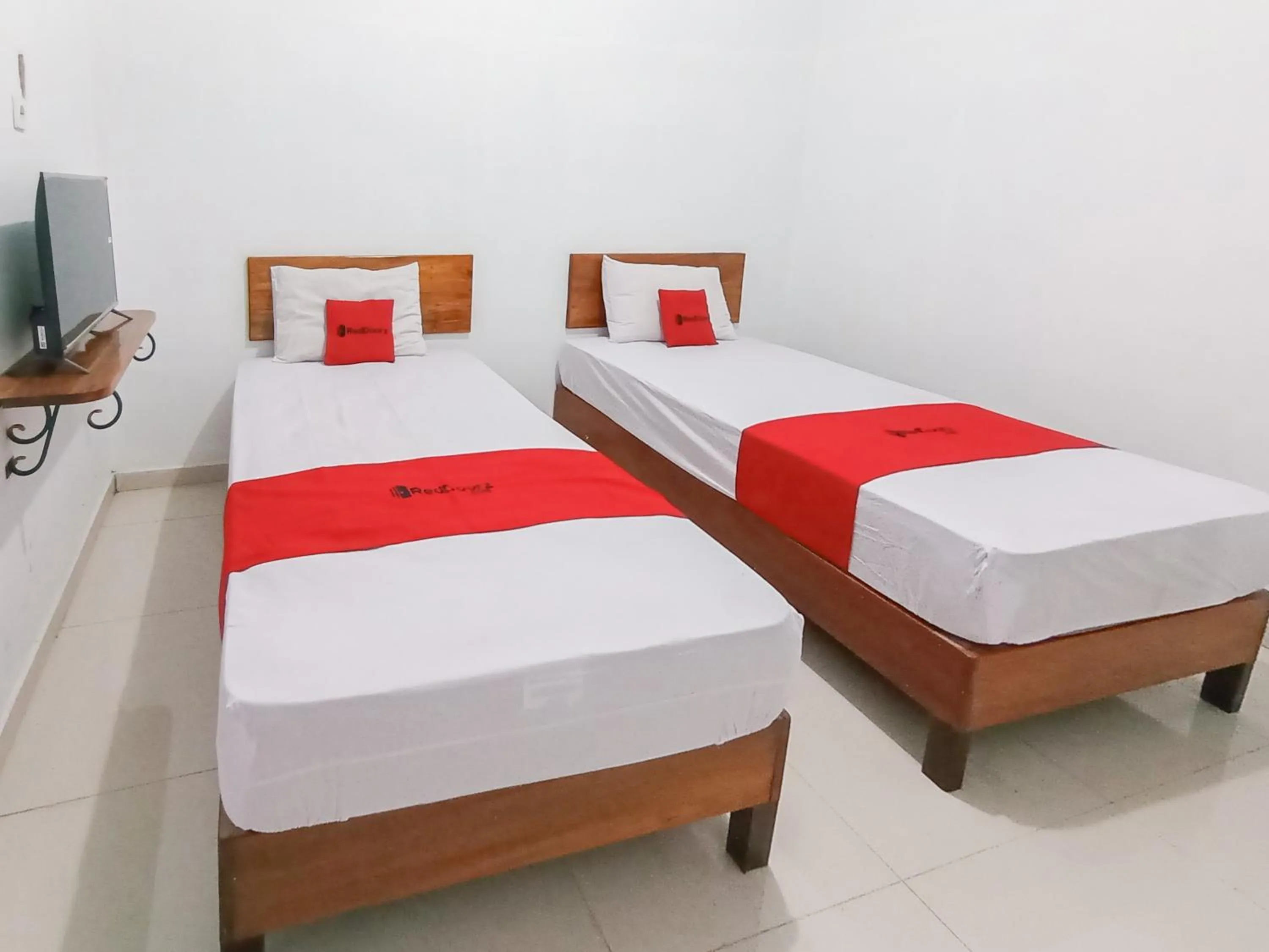 Bedroom, Bed in OYO 93253 Guest House Arundaya Syariah