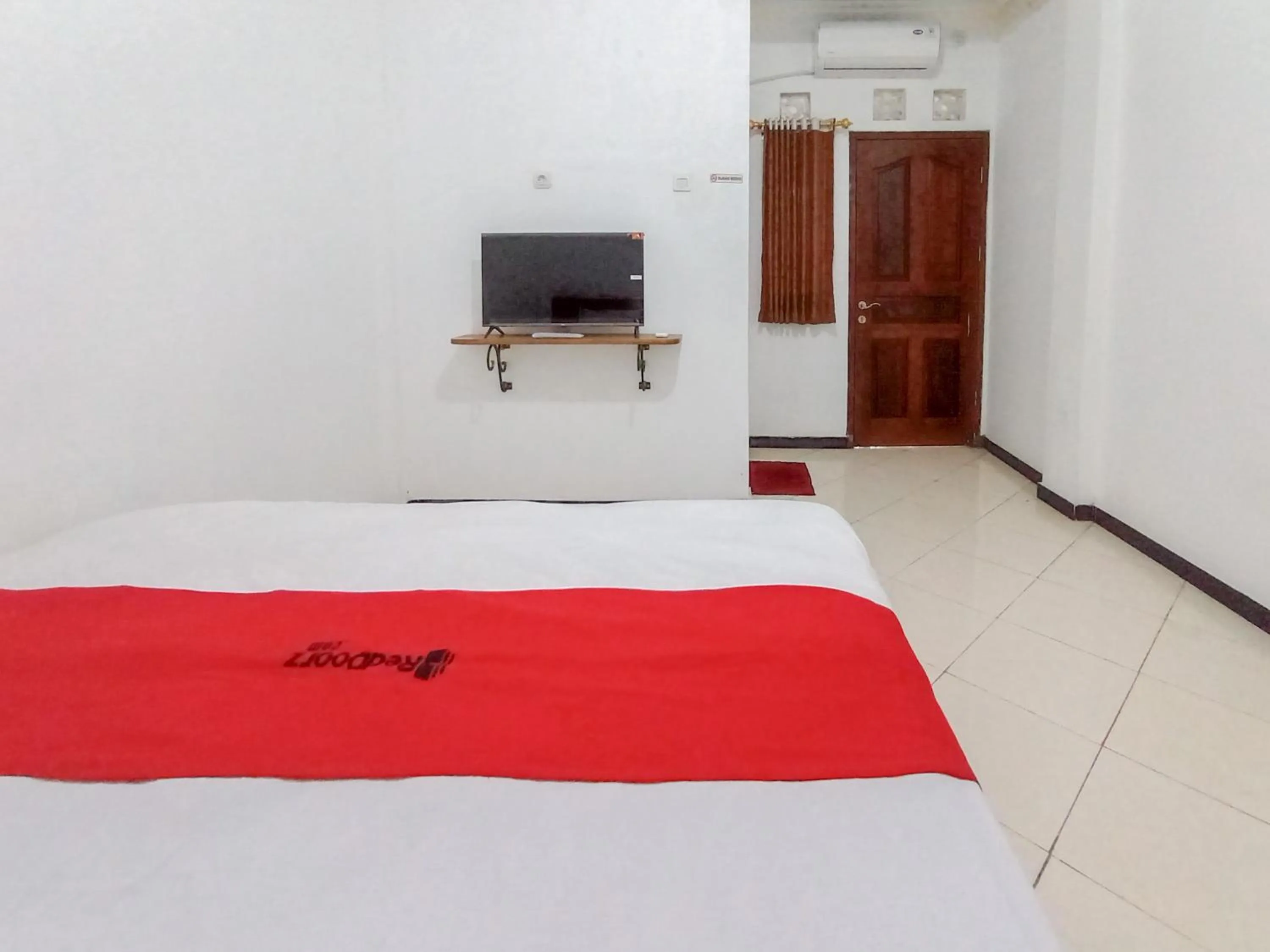 Bedroom, Bed in OYO 93253 Guest House Arundaya Syariah