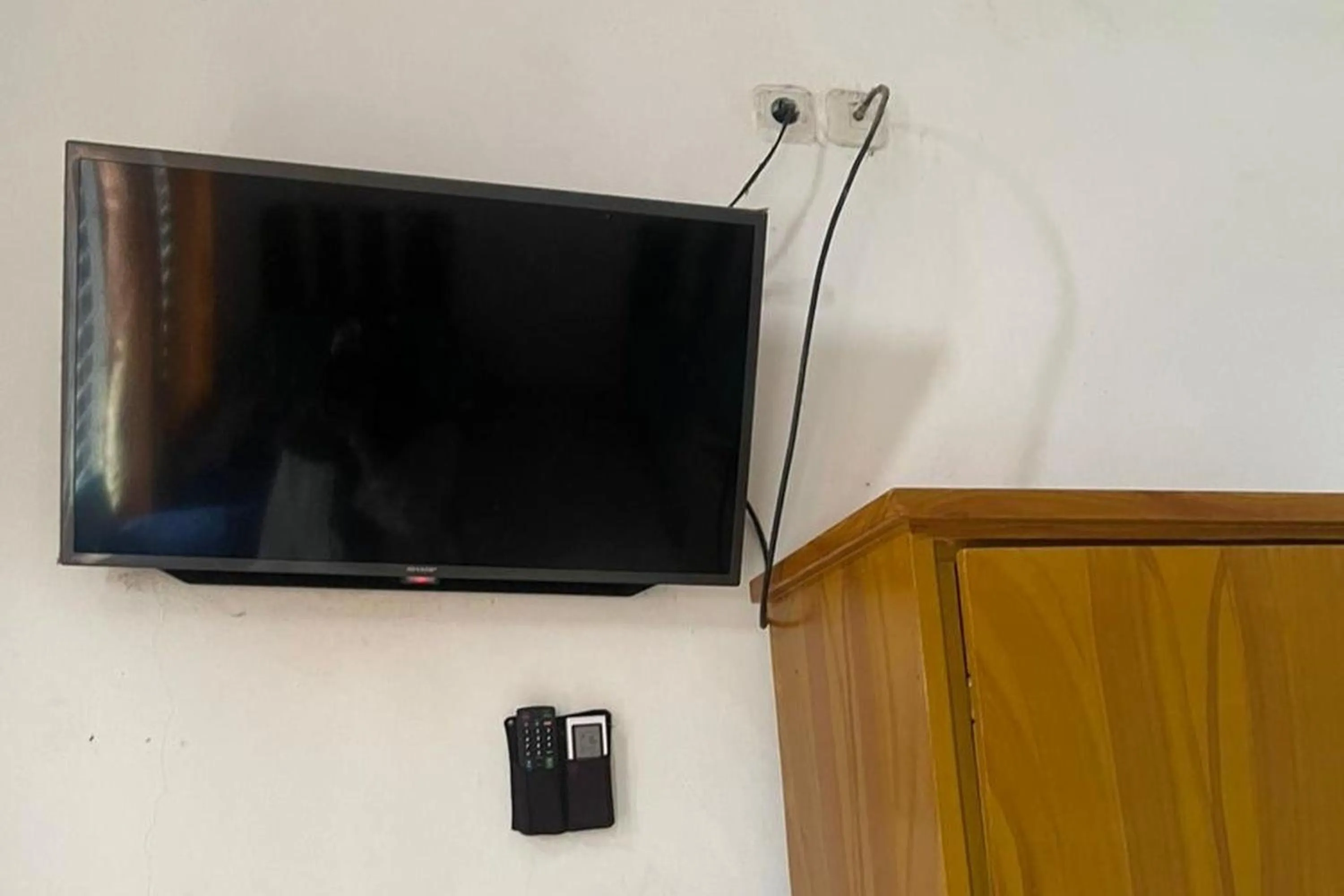 Photo of the whole room in Hotel O Handisa Homestay SyariahNearKedai Kopi Atien