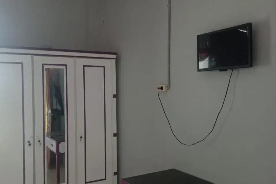 Bedroom in Hotel O Handisa Homestay SyariahNearKedai Kopi Atien Bedroom in Hotel O Handisa Homestay SyariahNearKedai Kopi Atien