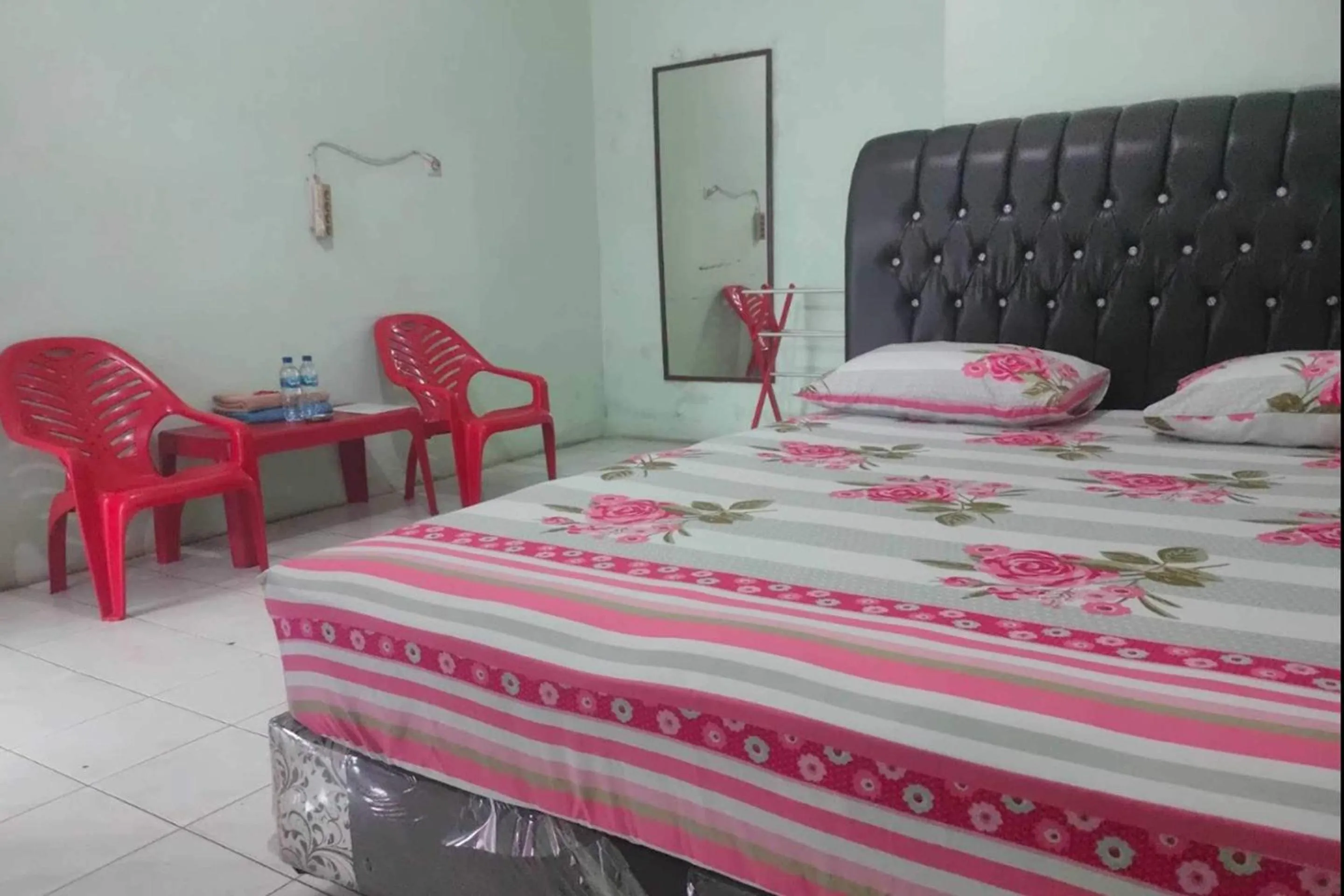 Bedroom, Bed in Hotel O Maradona Guest House