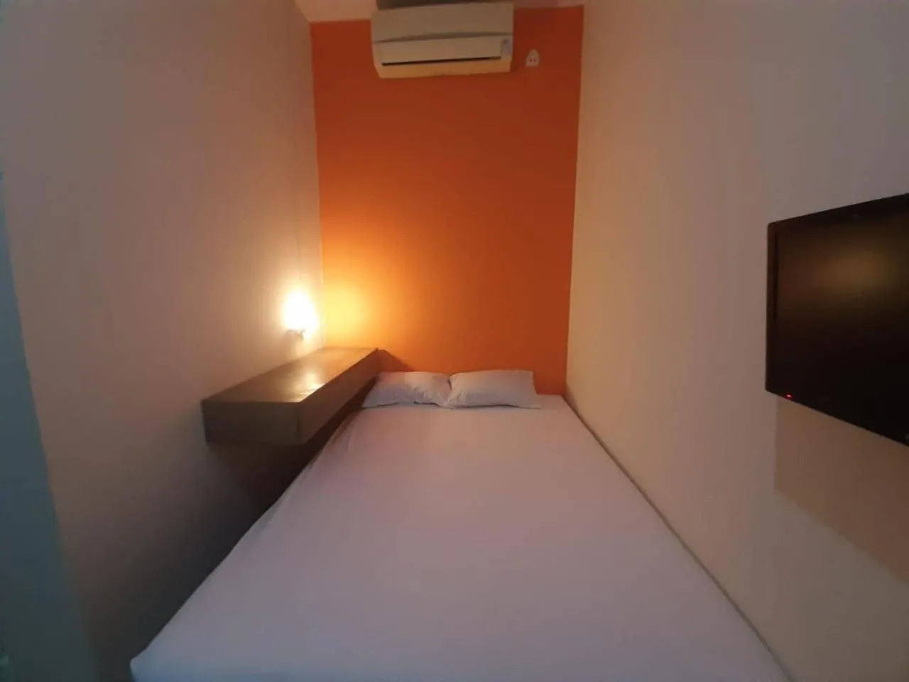 OYO 93274 Oren Home Bekasi