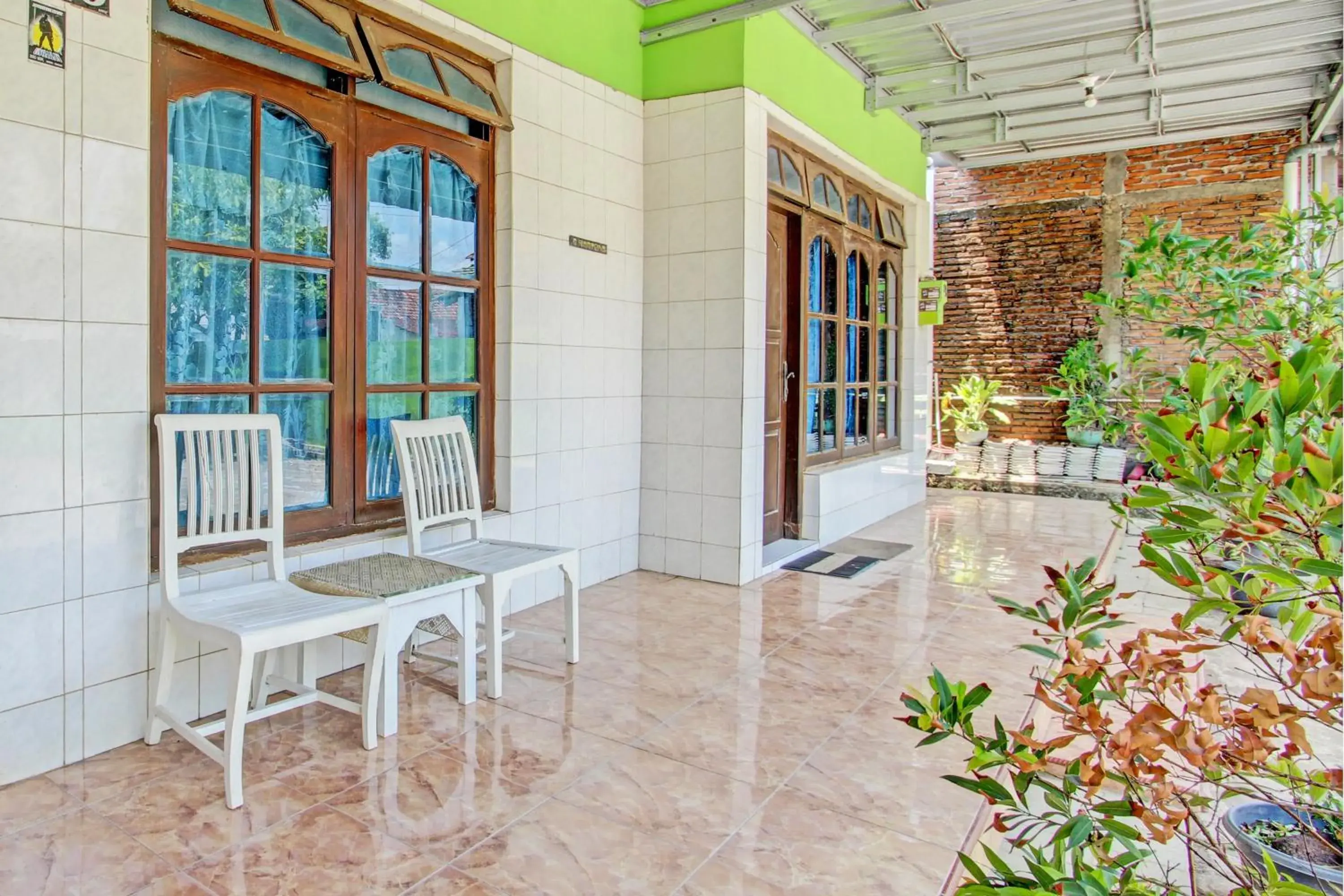 Lobby or reception in Hotel O Sengon Kostel Syariah Lobby or reception in Hotel O Sengon Kostel Syariah