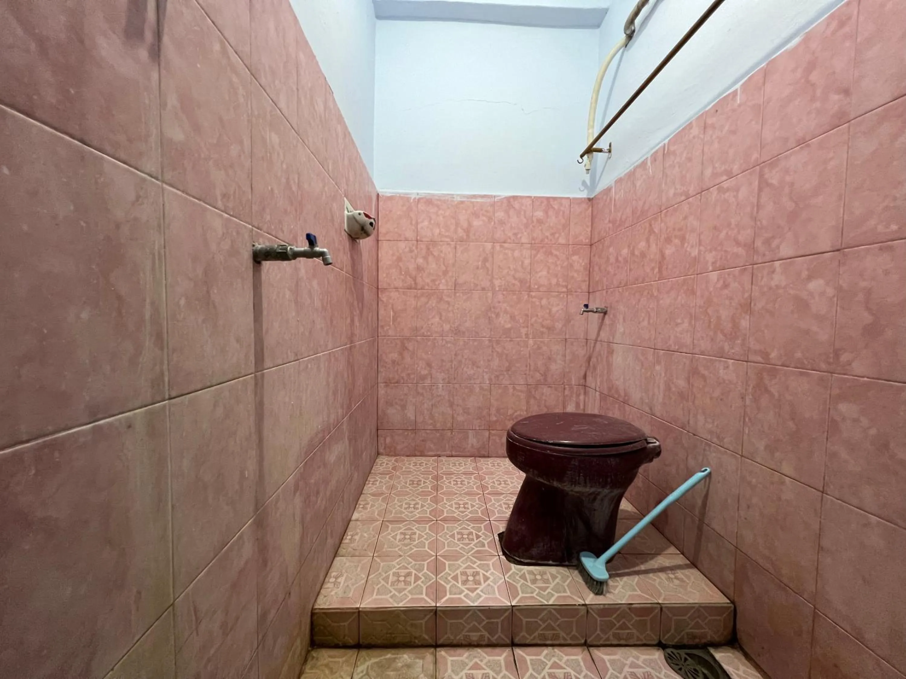 Bathroom in Hotel O Mely Homestay