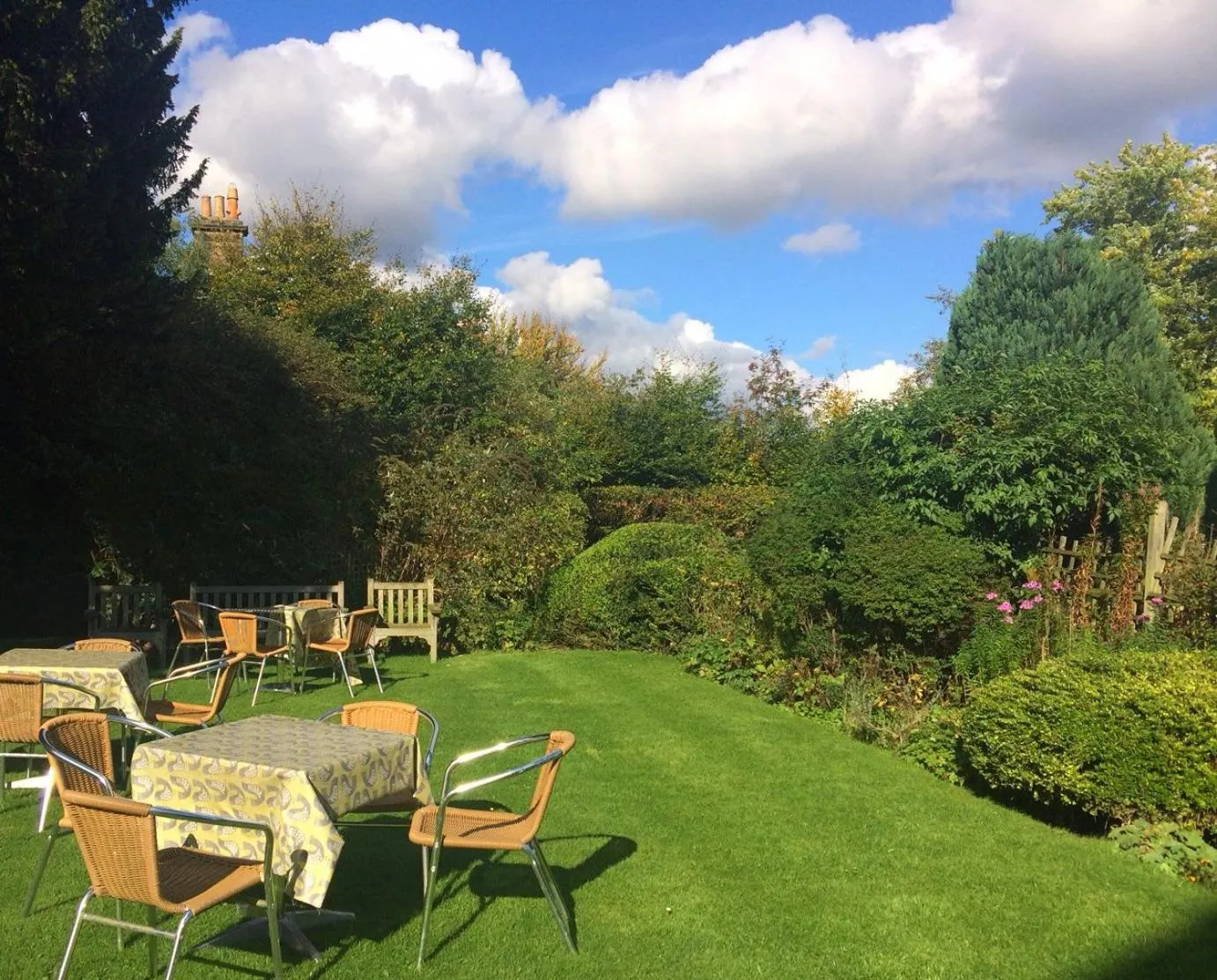 Garden view in Worsley Arms Hotel