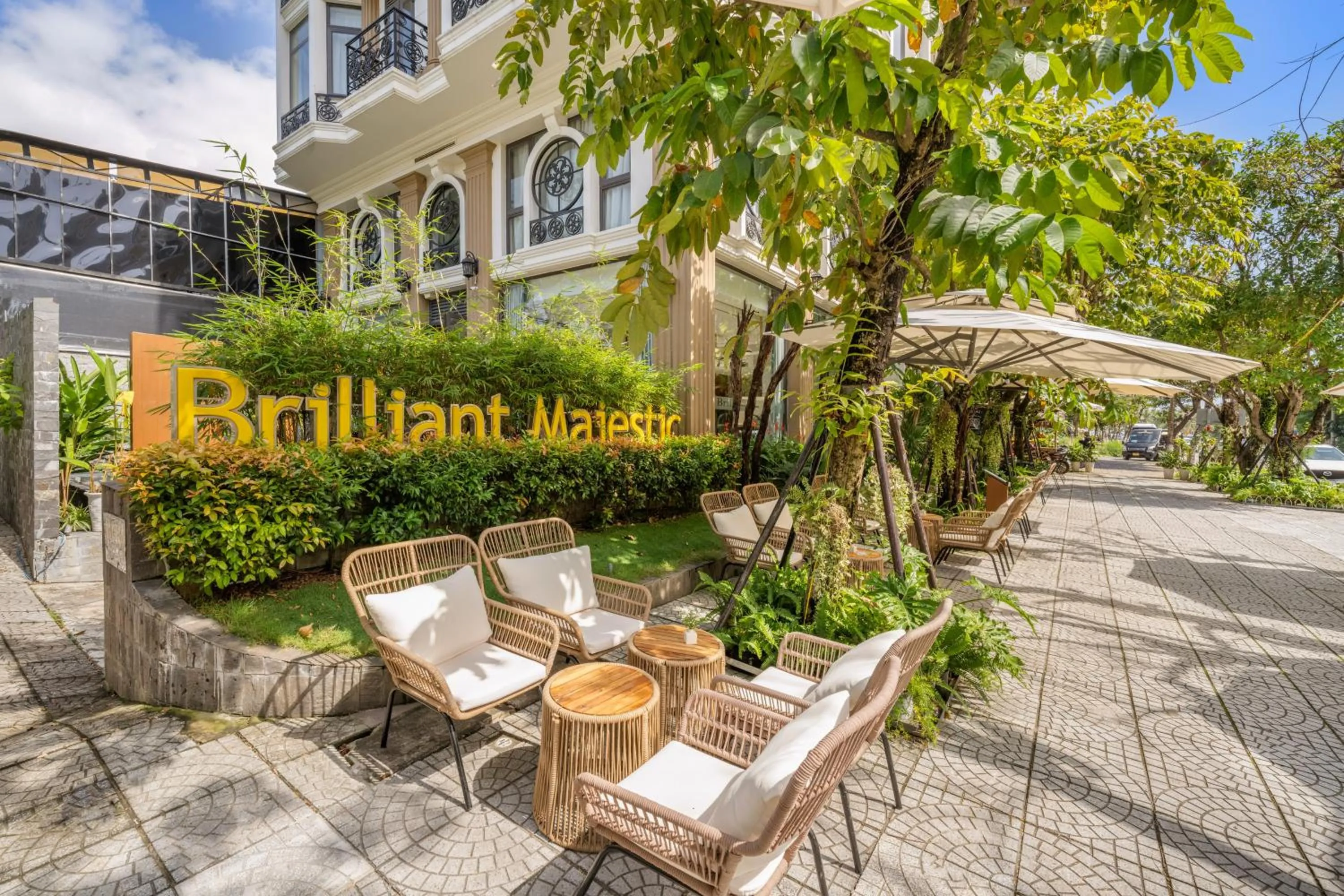 Property building in Brilliant Majestic Hotel