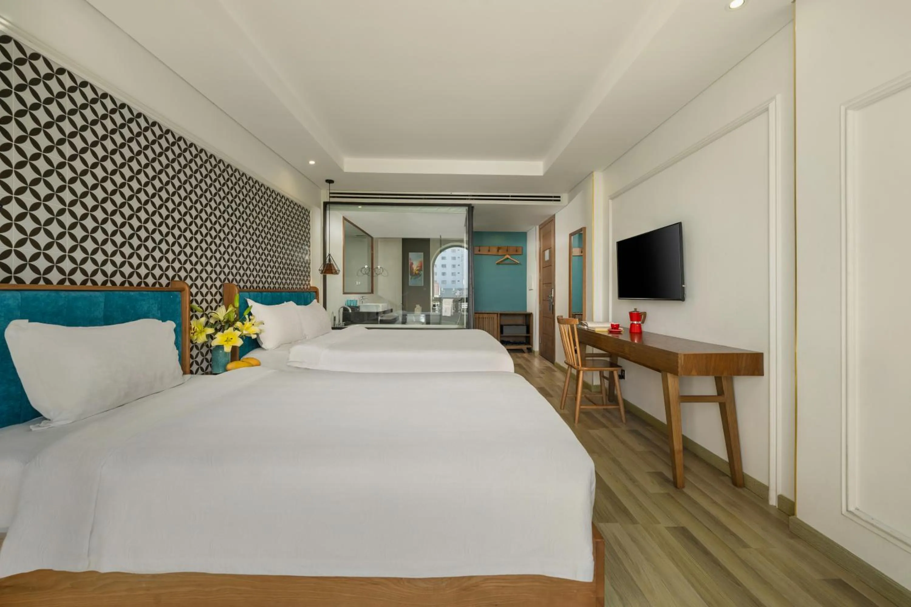 Bed in Brilliant Majestic Hotel