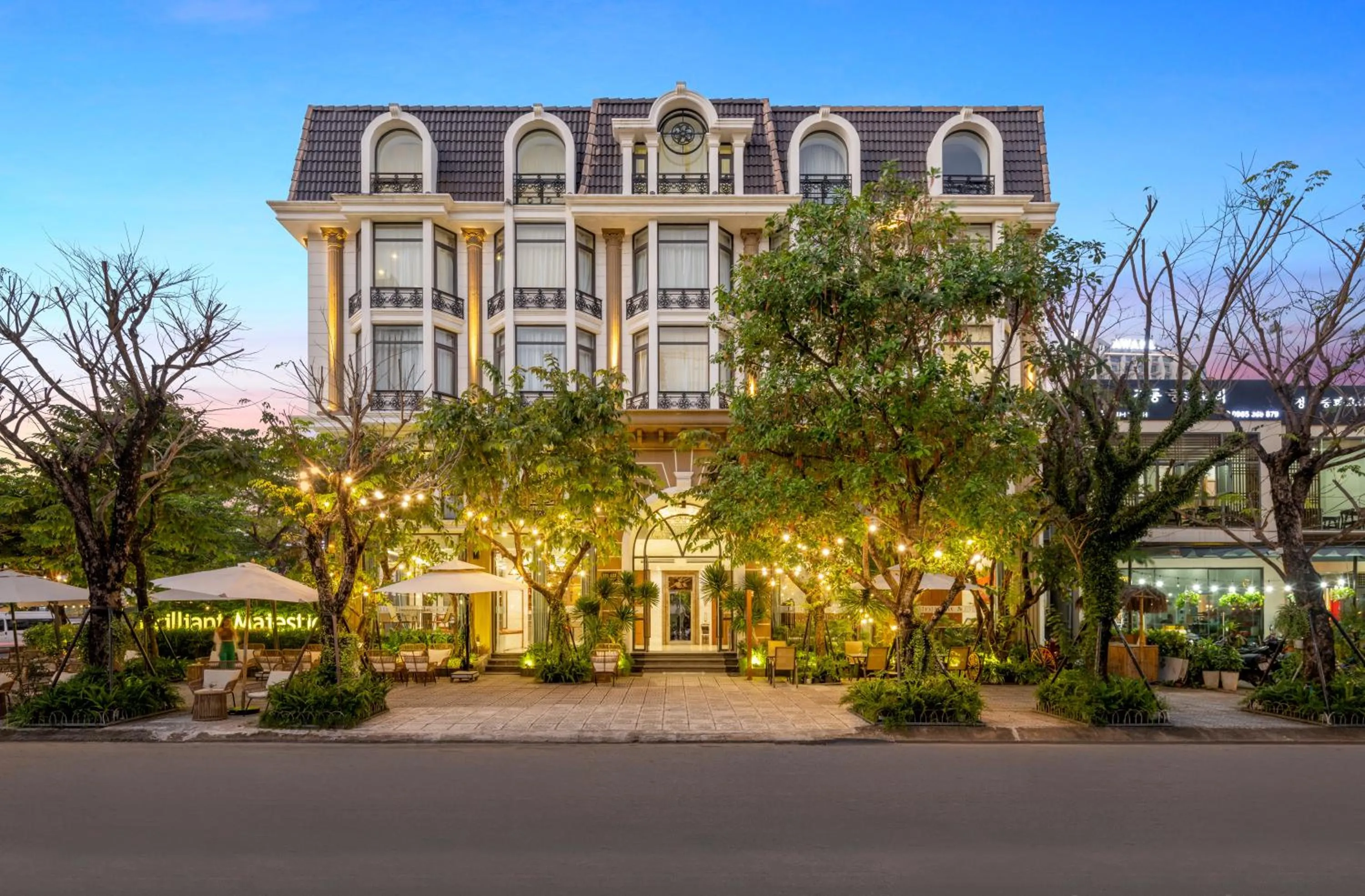 Property building in Brilliant Majestic Hotel