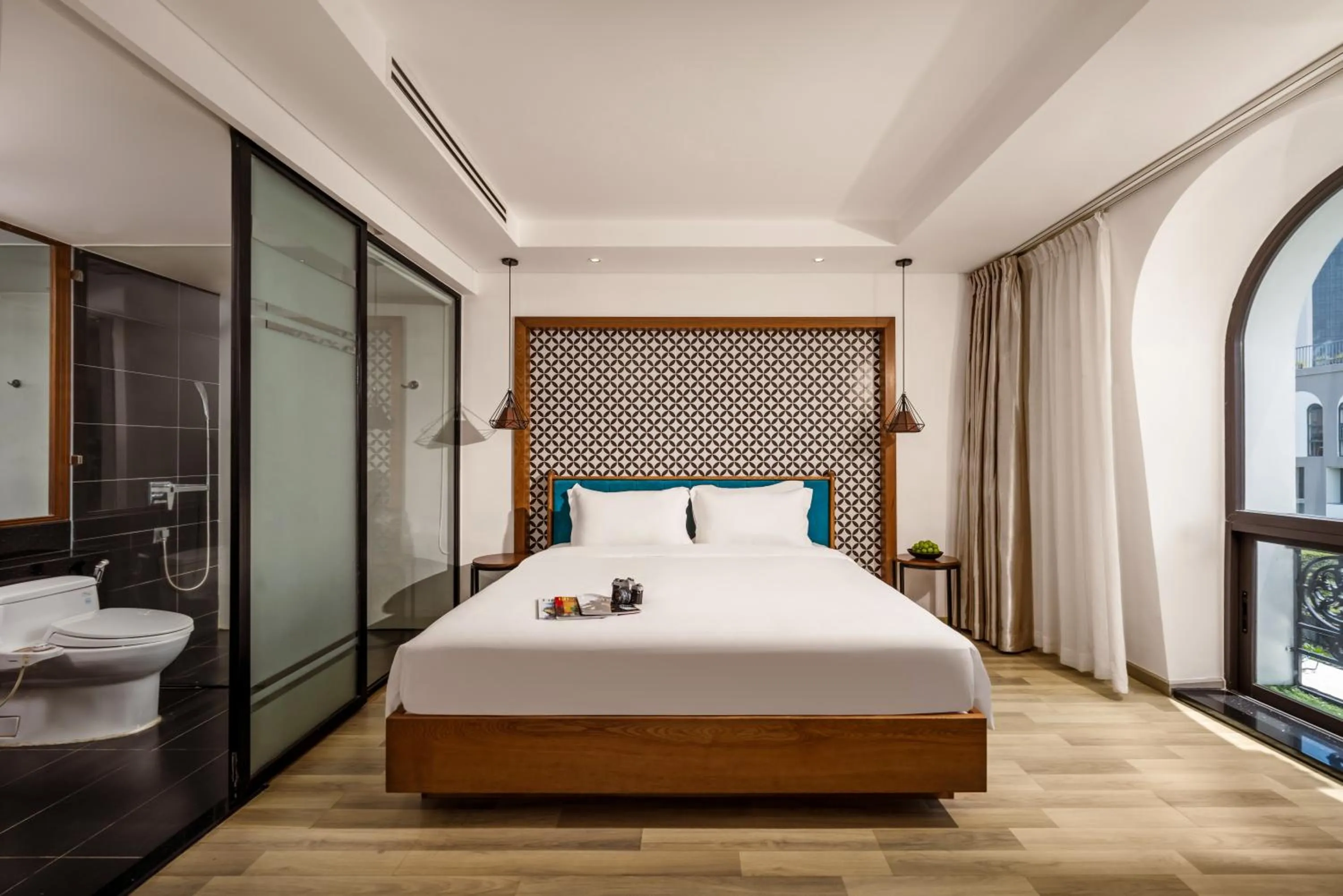 Bed in Brilliant Majestic Hotel