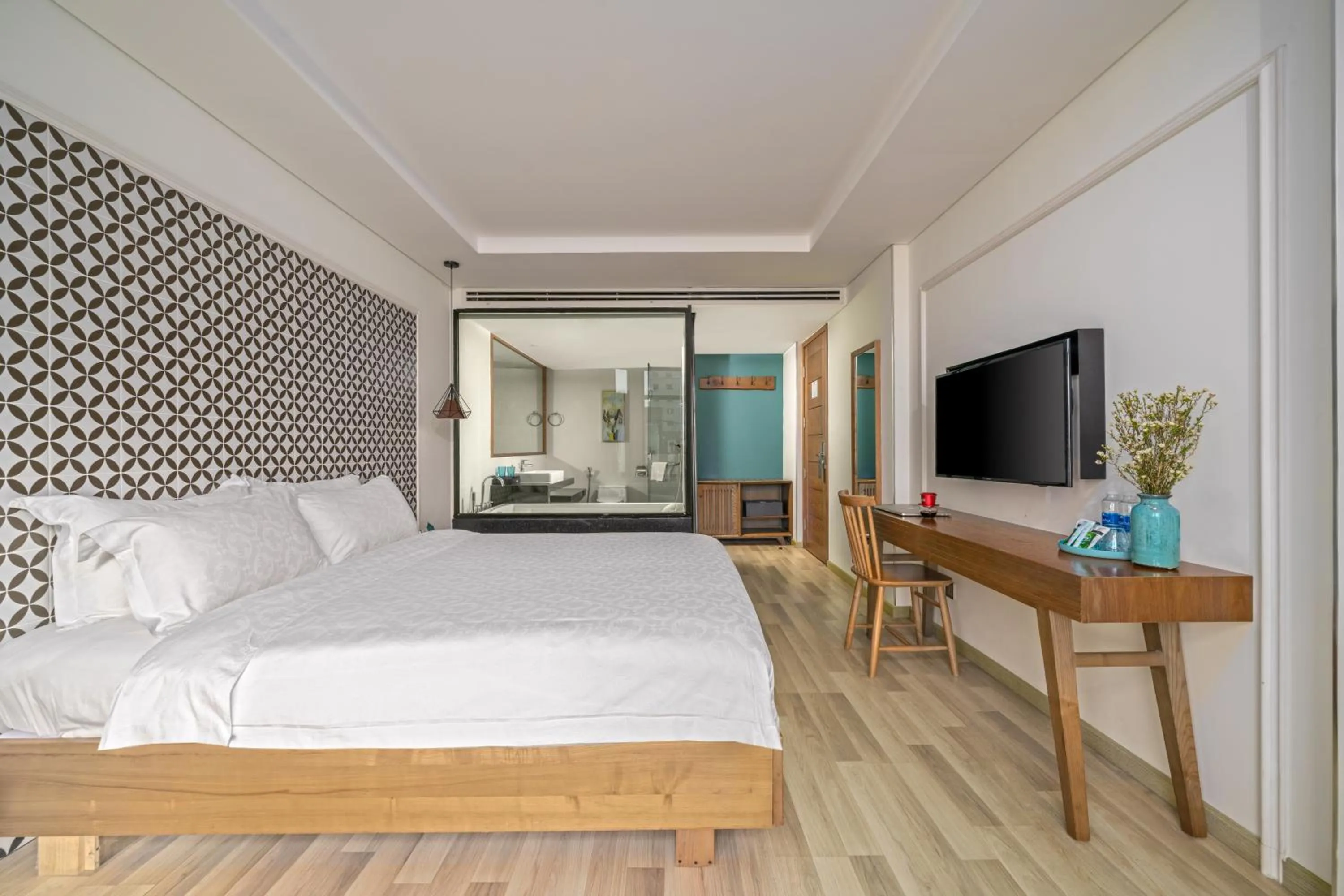 Photo of the whole room, Bed in Brilliant Majestic Hotel