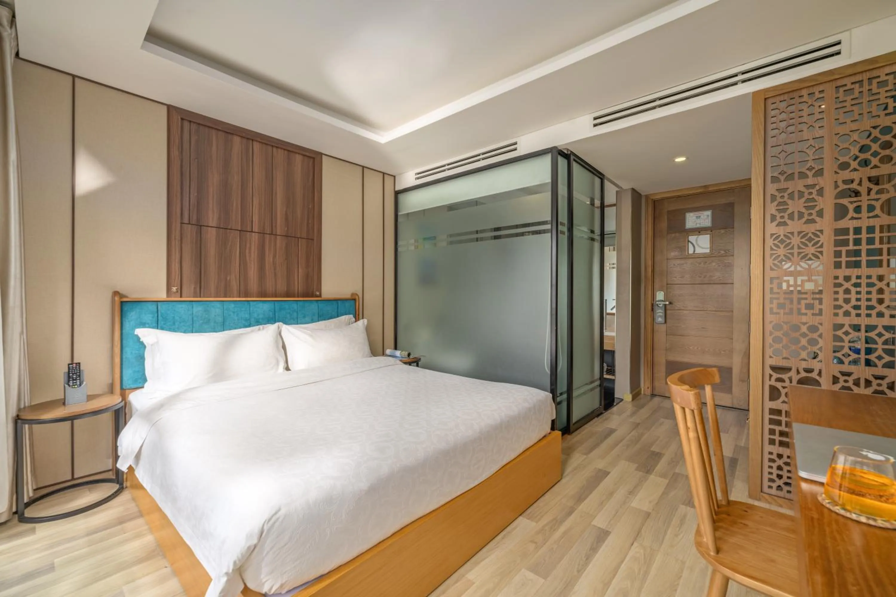 Bed in Brilliant Majestic Hotel