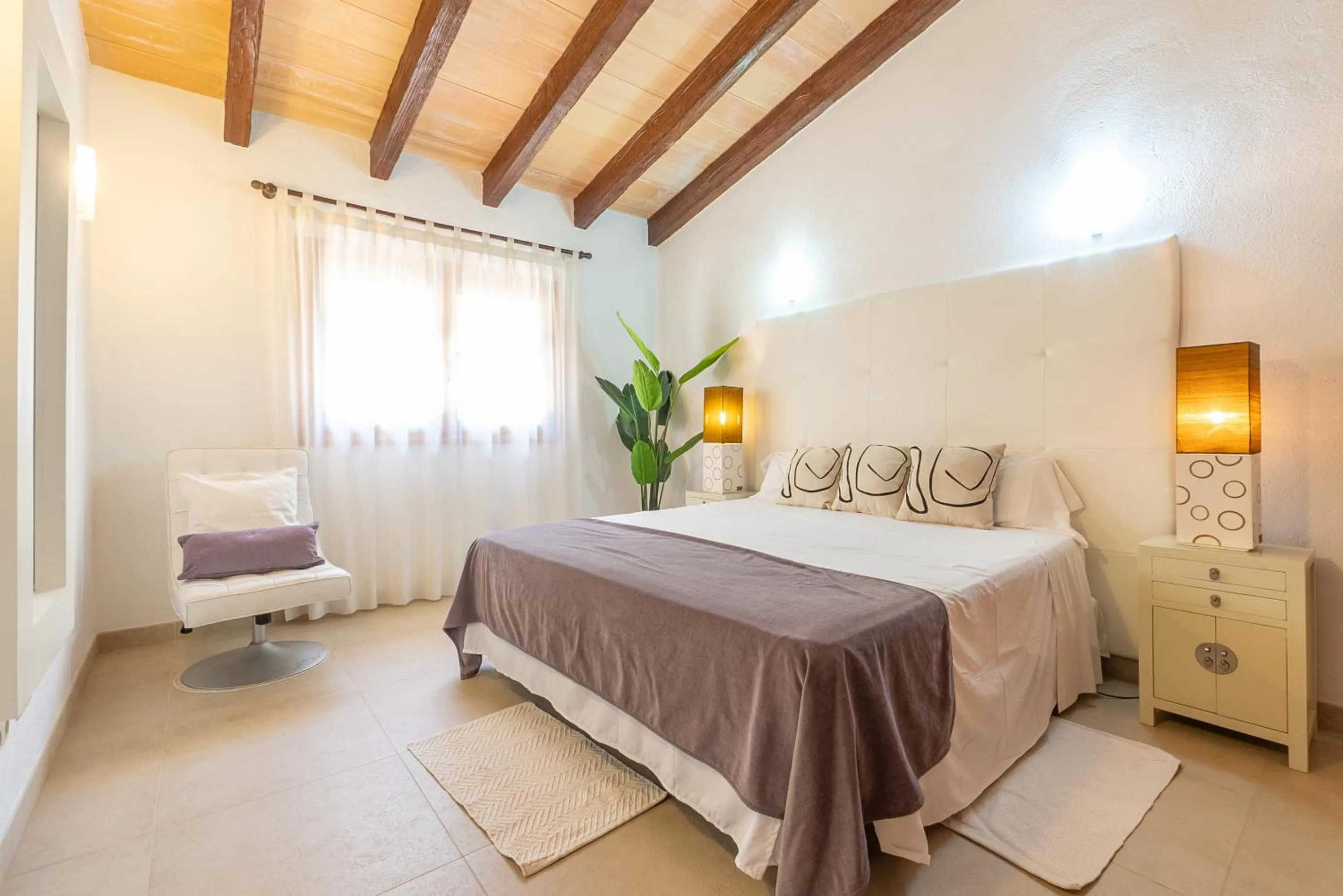 Photo of the whole room, Bed in Villa Muro Garden