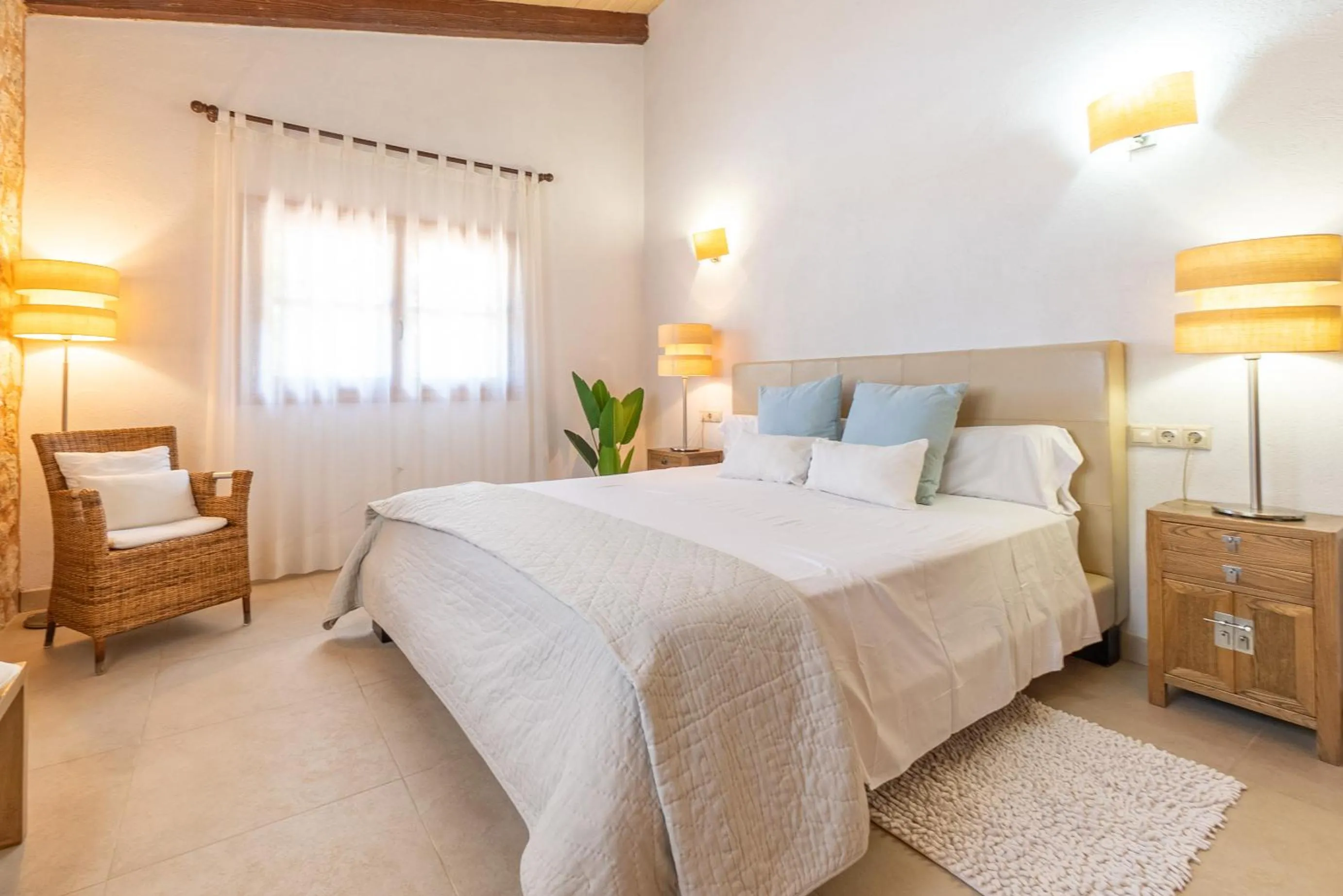 Photo of the whole room, Bed in Villa Muro Garden