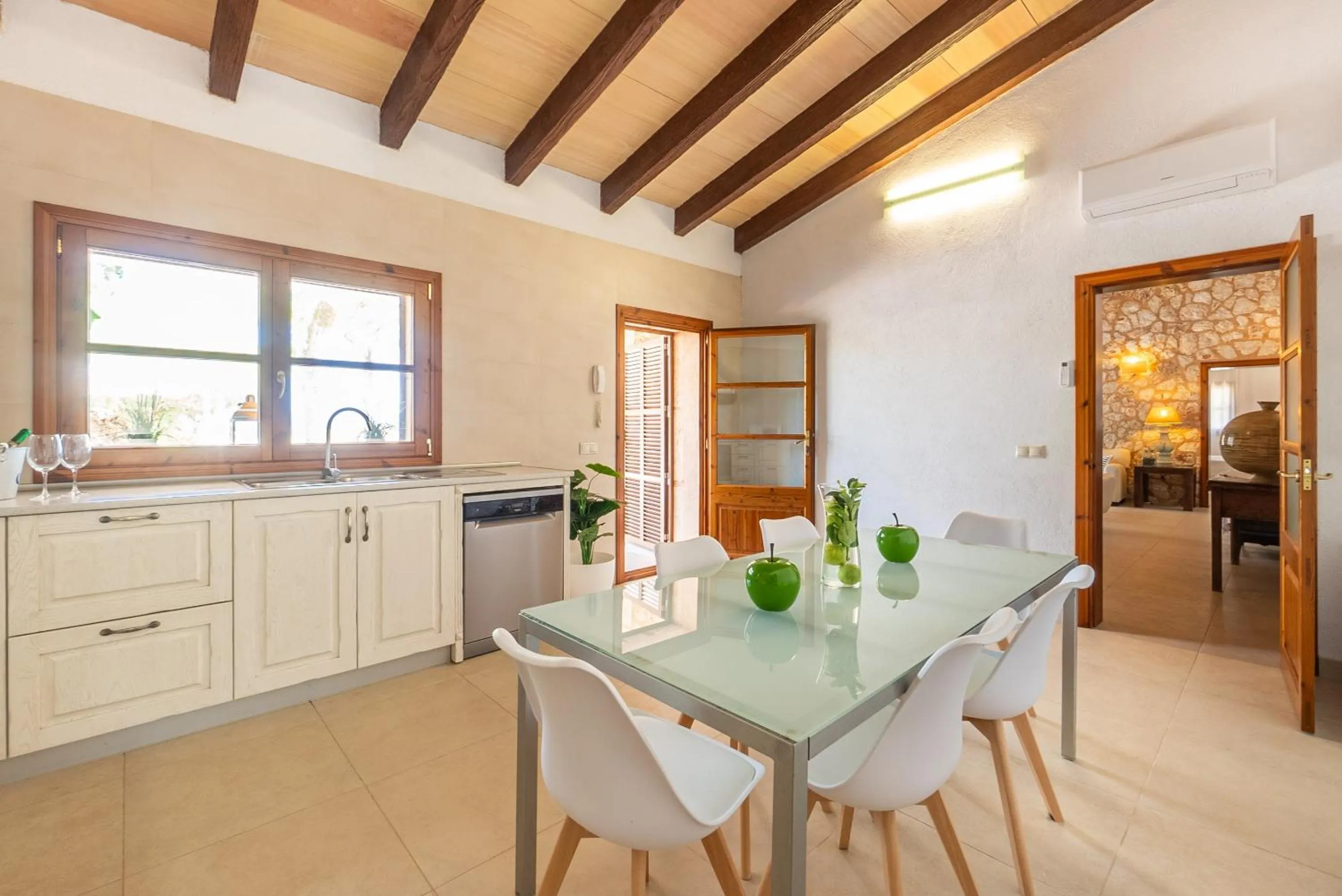 Dining area in Villa Muro Garden