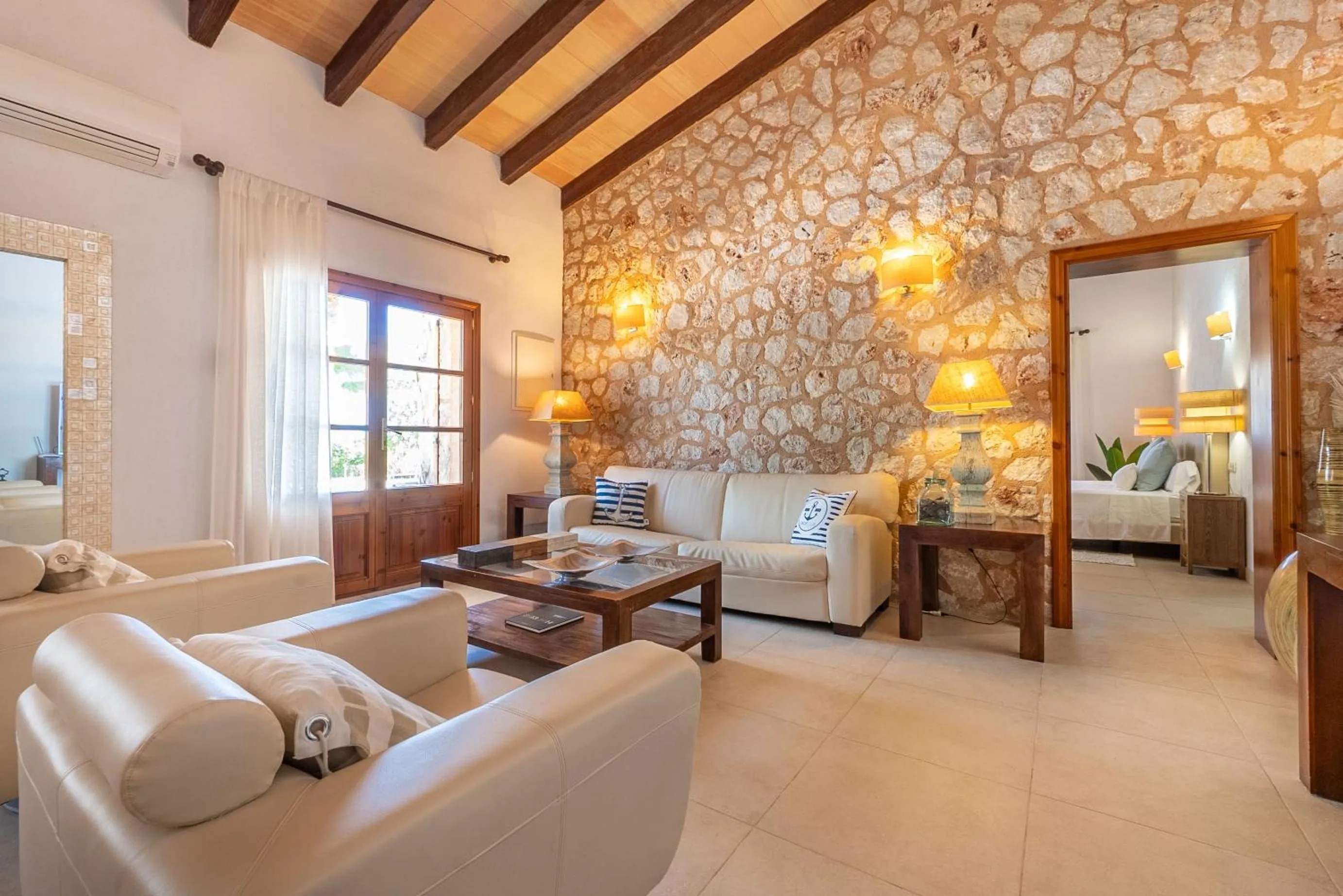 Living room, Bed in Villa Muro Garden