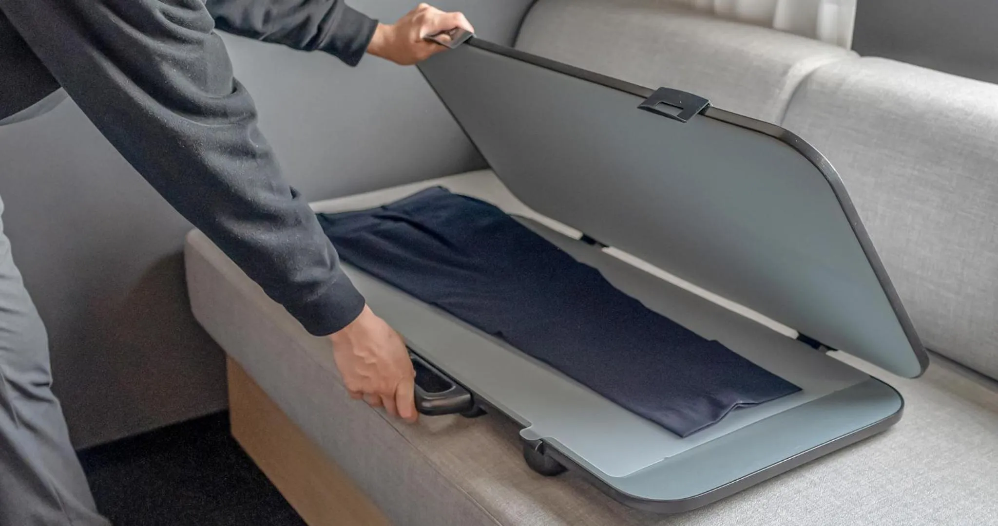 trouser press in Grids Premium Hotel Kumamoto