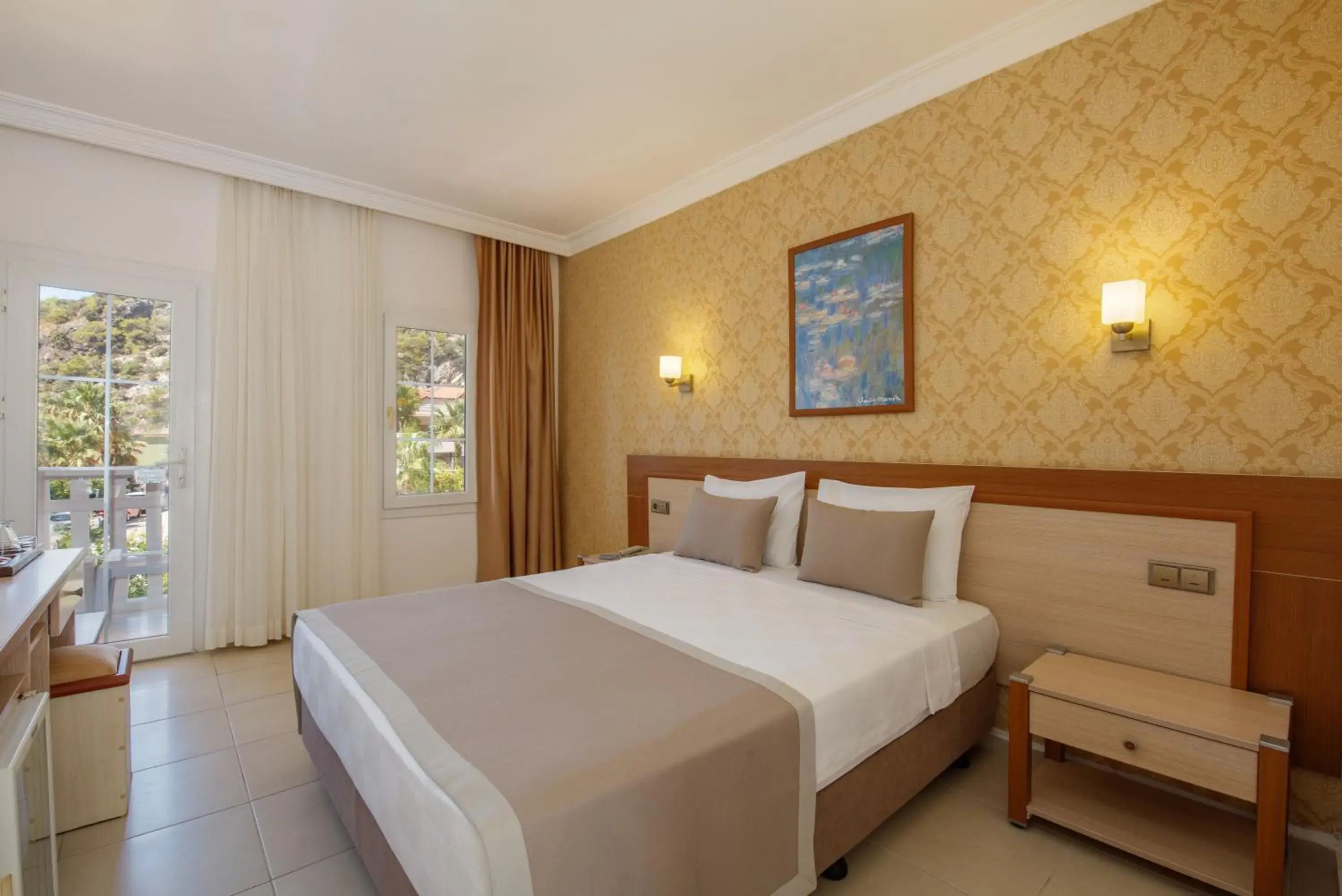 Standard Double or Twin Room with Balcony in Ölüdeniz Turquoise Hotel - All Inclusive Standard Double or Twin Room with Balcony in Ölüdeniz Turquoise Hotel - All Inclusive