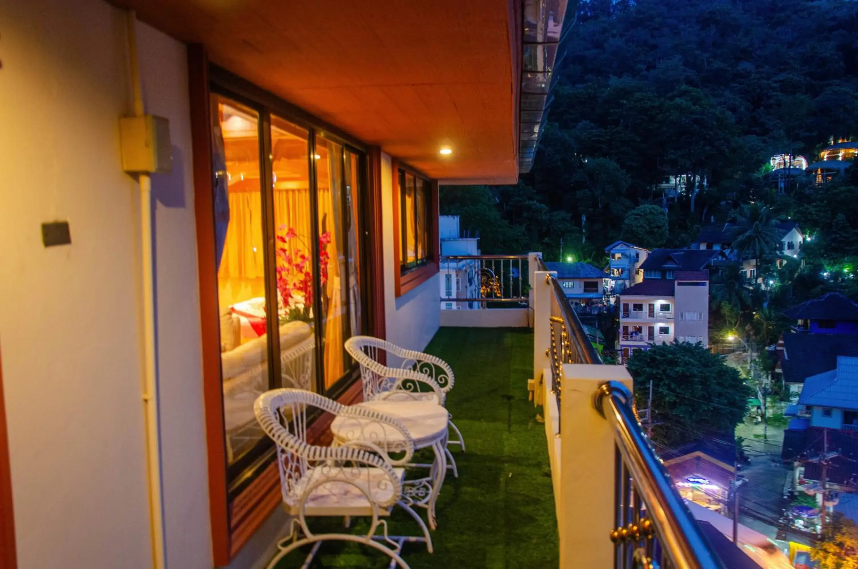 Property building in Diva Patong Hotel Property building in Diva Patong Hotel