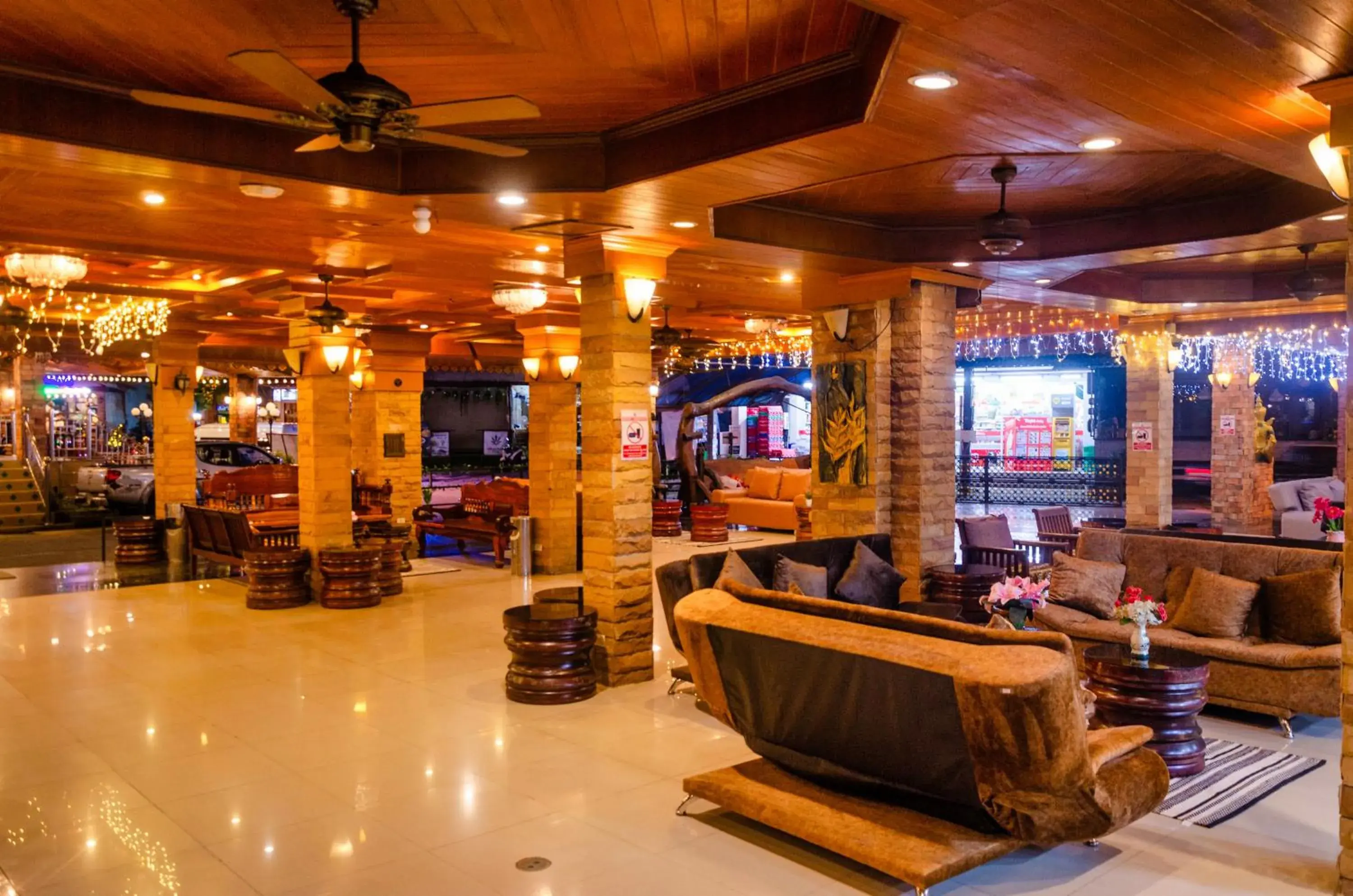 Restaurant/places to eat in Diva Patong Hotel Restaurant/places to eat in Diva Patong Hotel