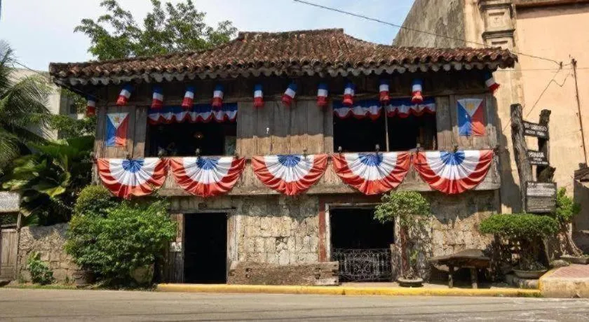 Richmond Plaza Hotel