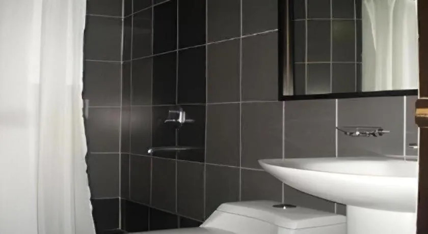 Richmond Plaza Hotel