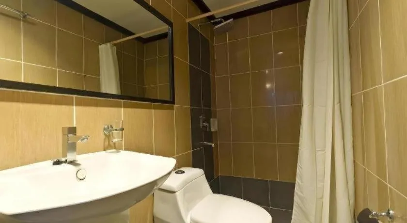 Richmond Plaza Hotel