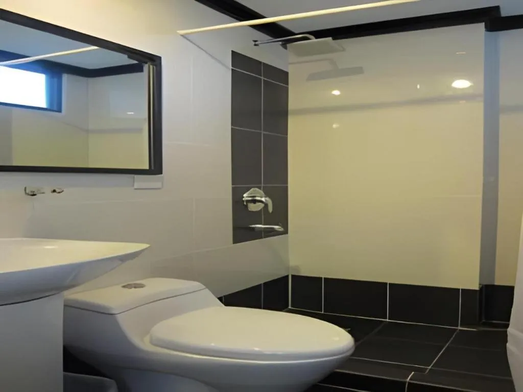 Richmond Plaza Hotel