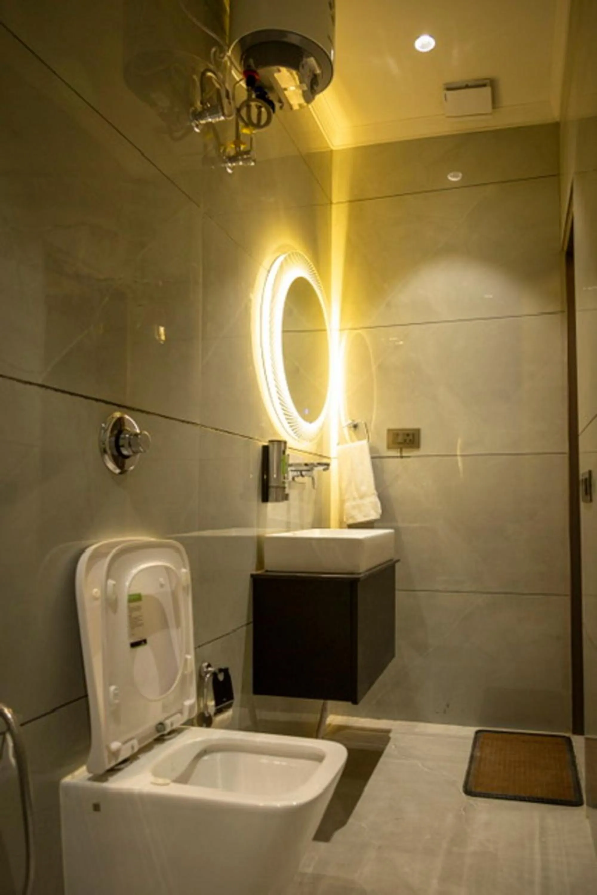 Bathroom in THE ORIN