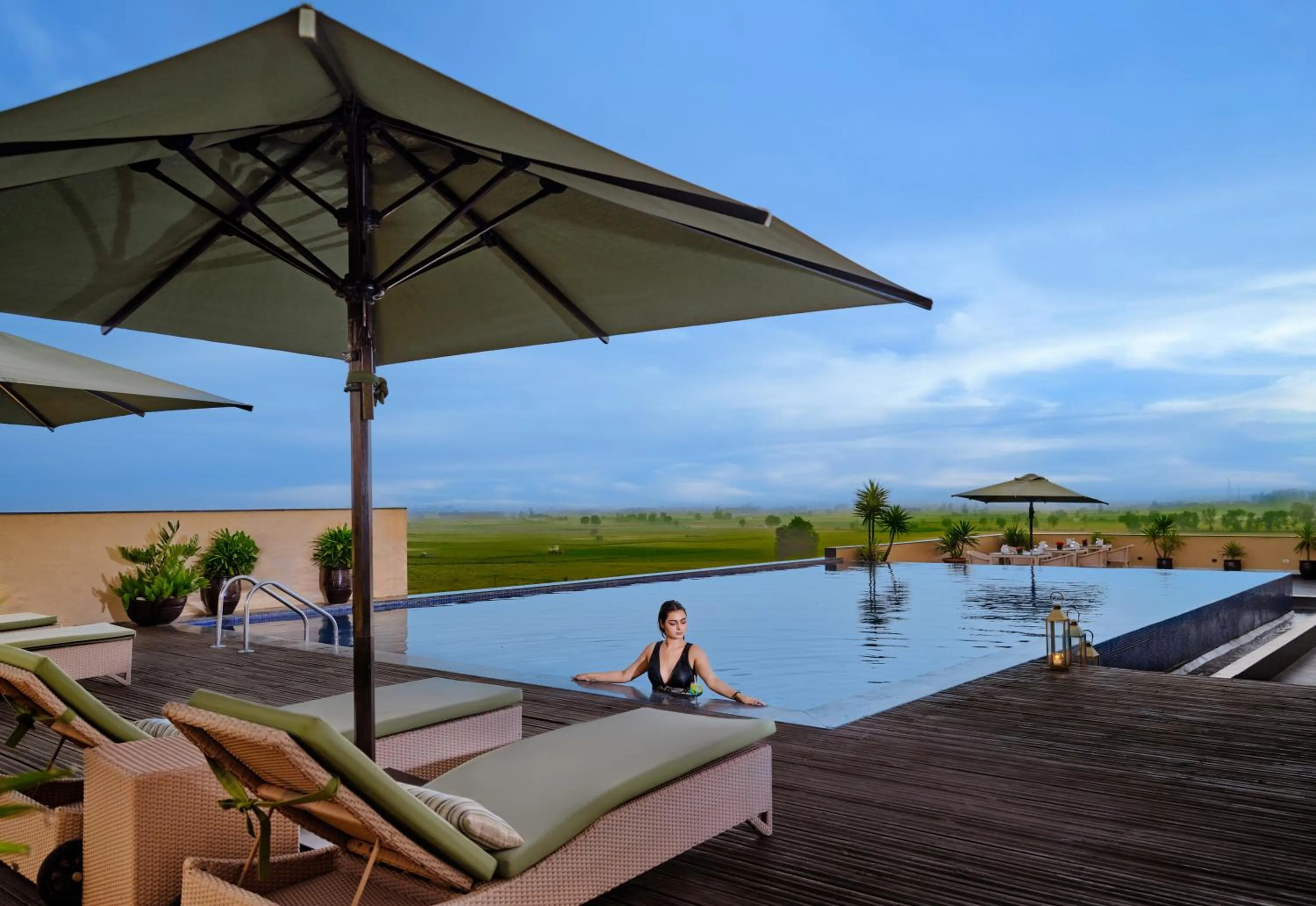 Swimming pool in Best Western Country Woods Ambala