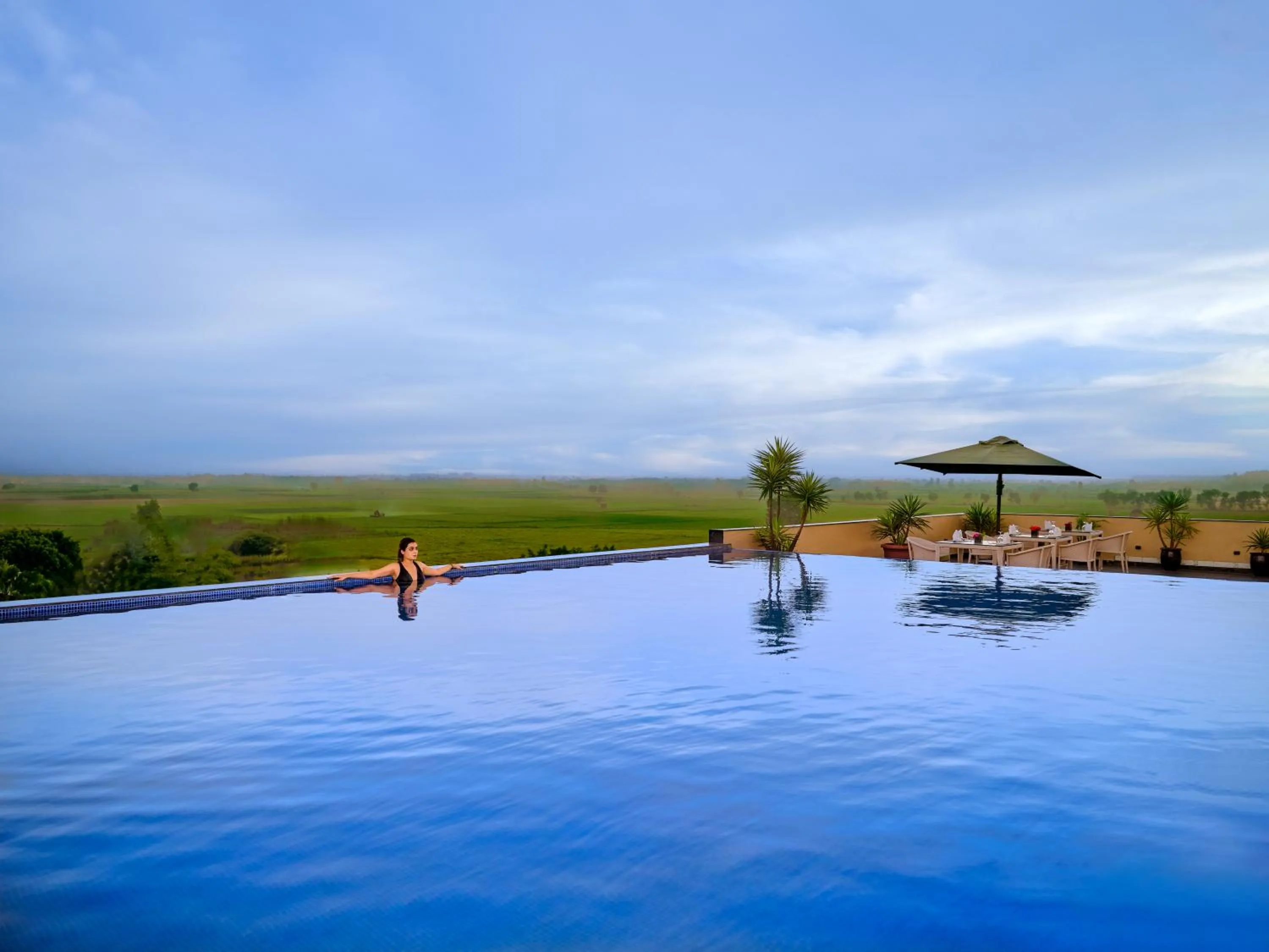 Swimming pool in Best Western Country Woods Ambala