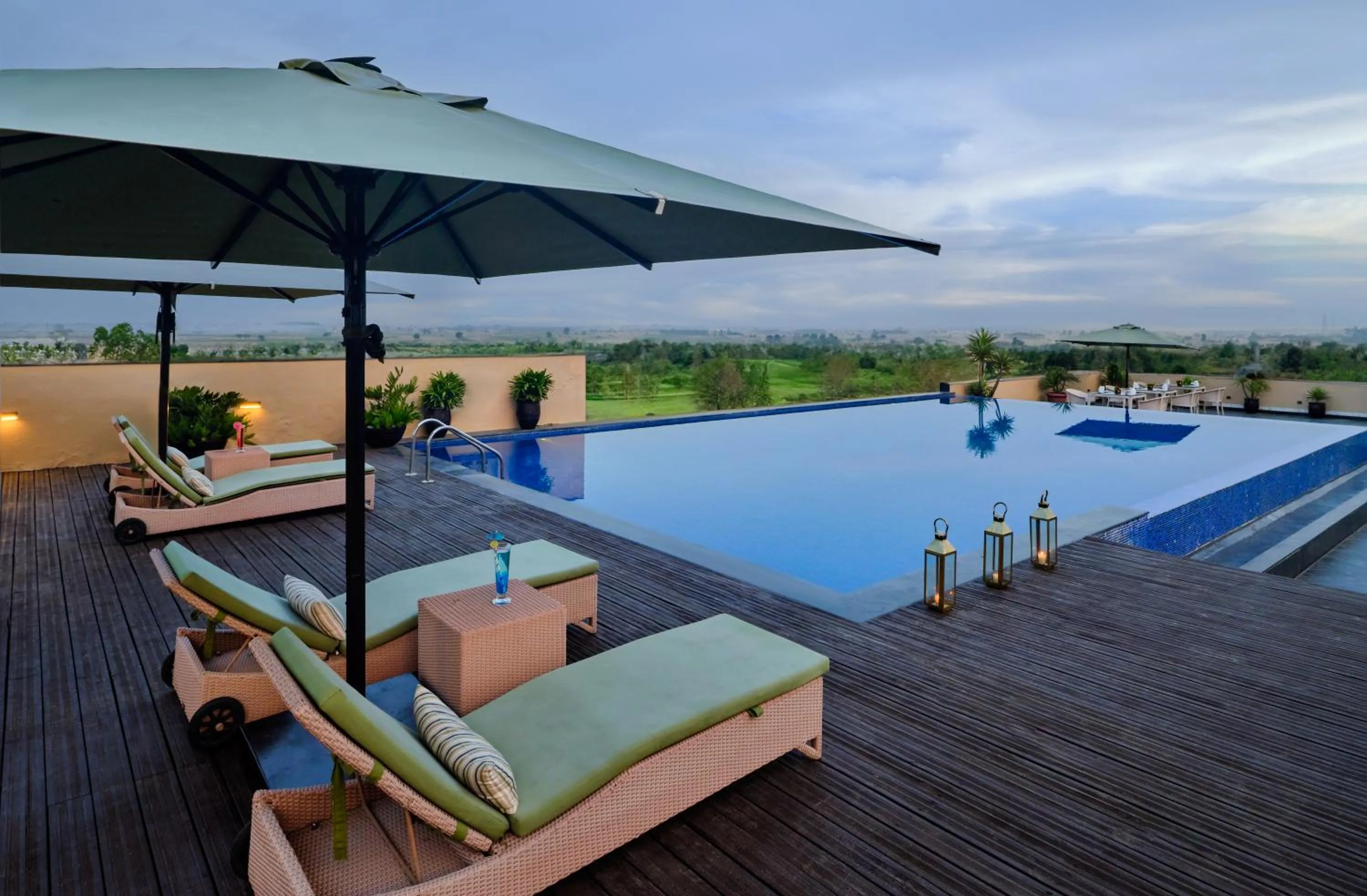 Swimming pool in Best Western Country Woods Ambala