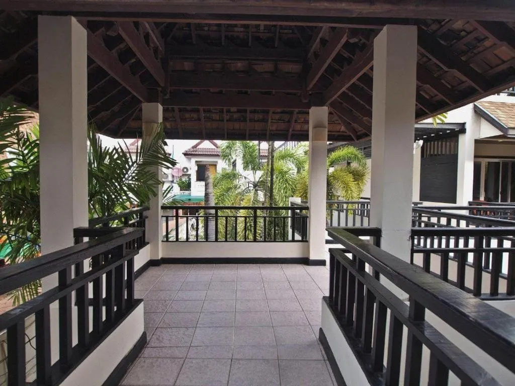 Phi Phi Banyan Villa