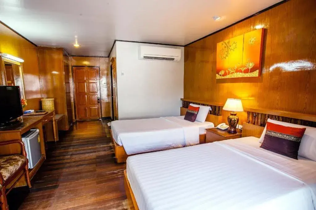 Bed in Phi Phi Banyan Villa Bed in Phi Phi Banyan Villa