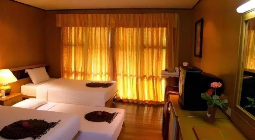 Bed in Phi Phi Banyan Villa