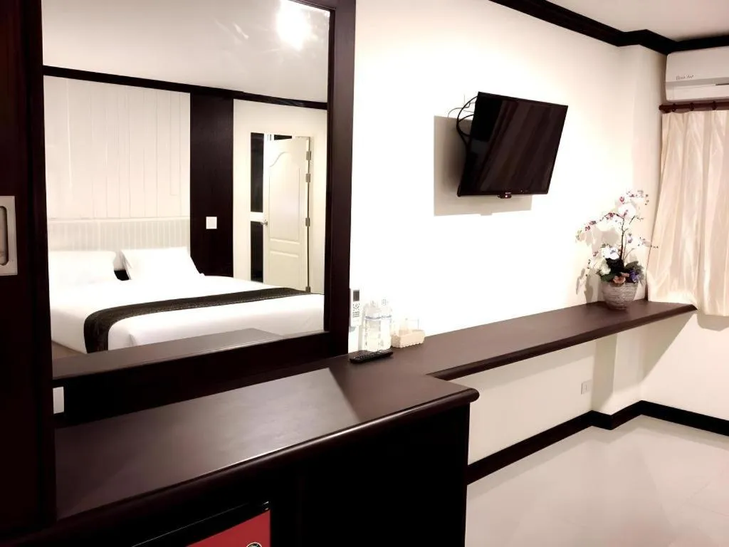 Bed in The Capital Hotel