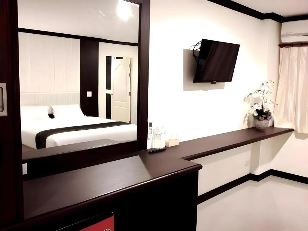 Bed in The Capital Hotel