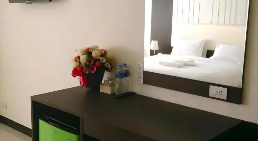 Bed in The Capital Hotel Bed in The Capital Hotel