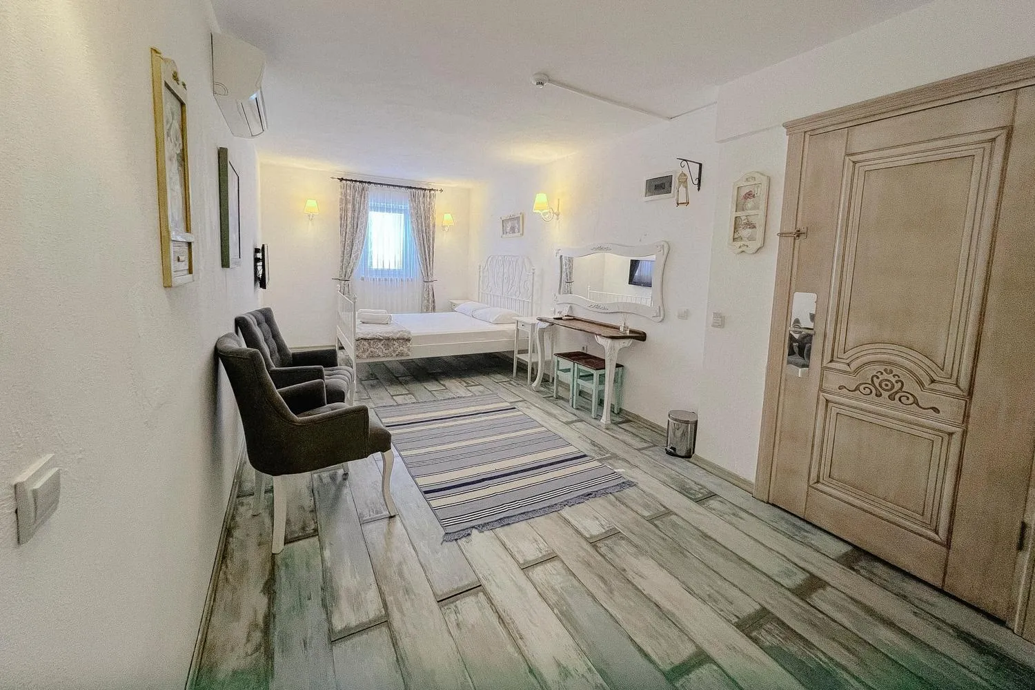 Bed in Tarcin Alacati Hotel