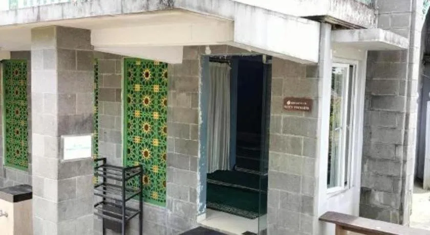 Rizen Premiere Hotel