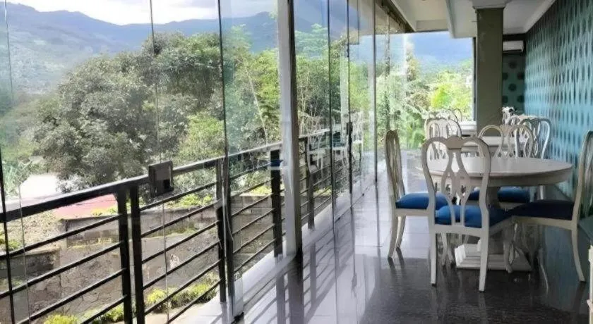 Rizen Premiere Hotel