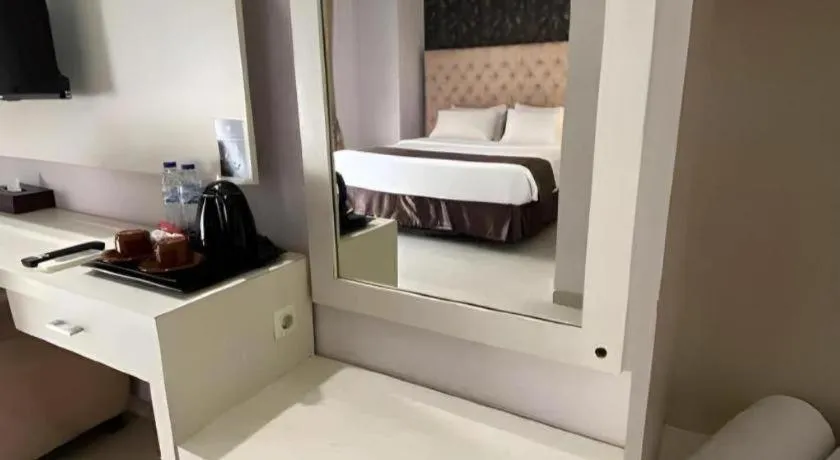 Rizen Premiere Hotel