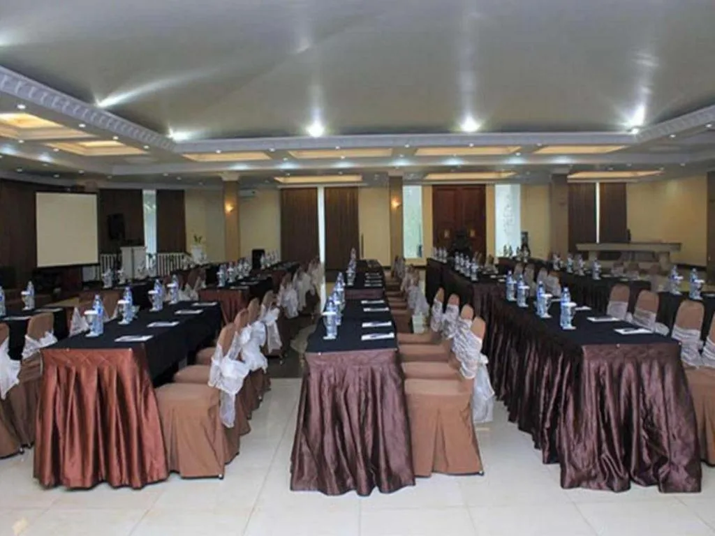 Rizen Premiere Hotel