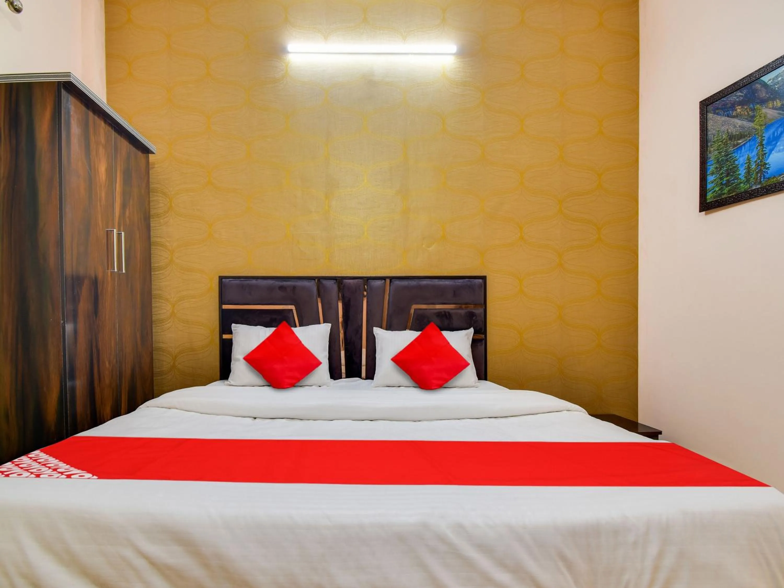 Bedroom in Hotel VRINDAVAN