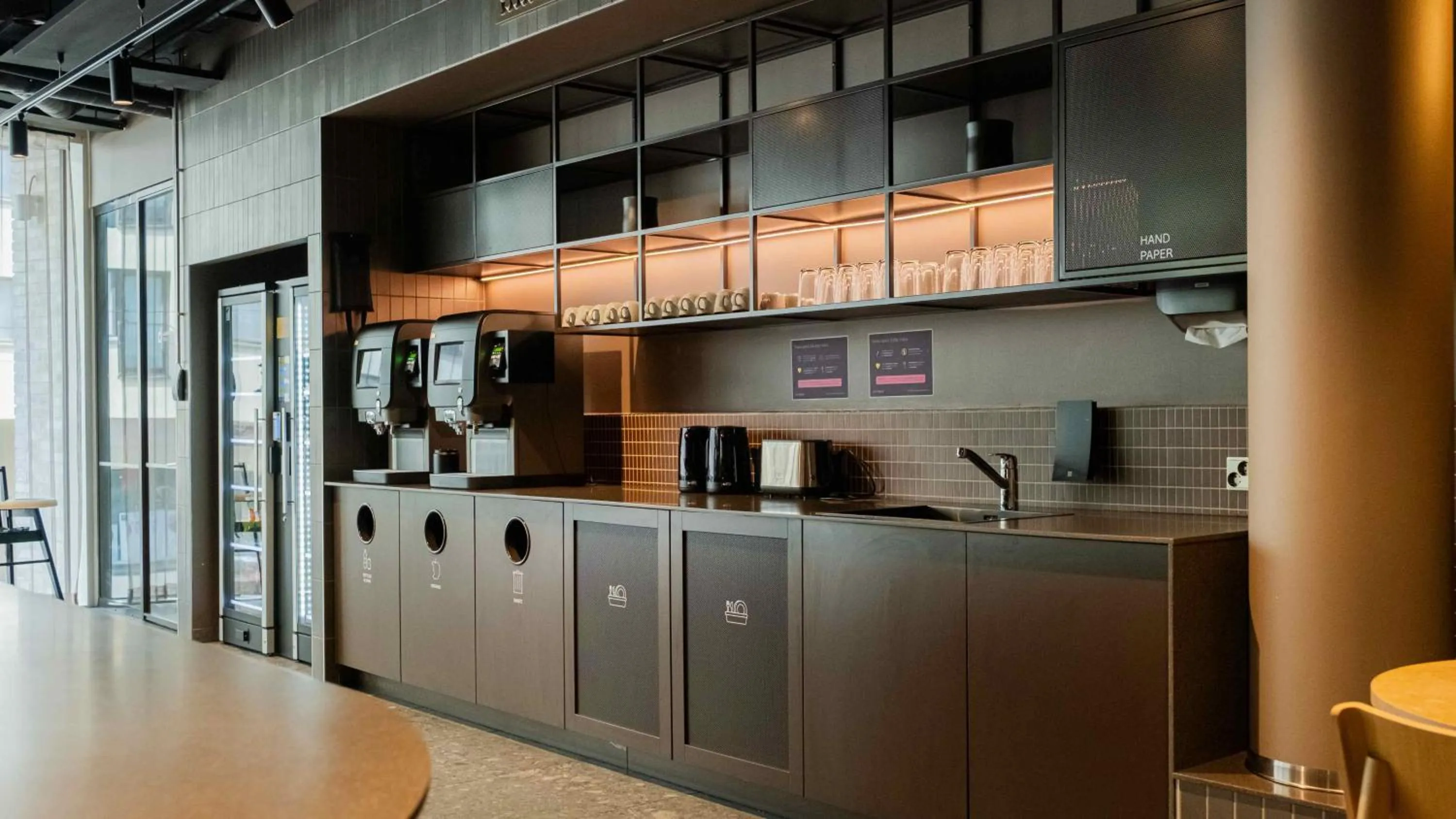 Communal kitchen in Citybox Helsinki