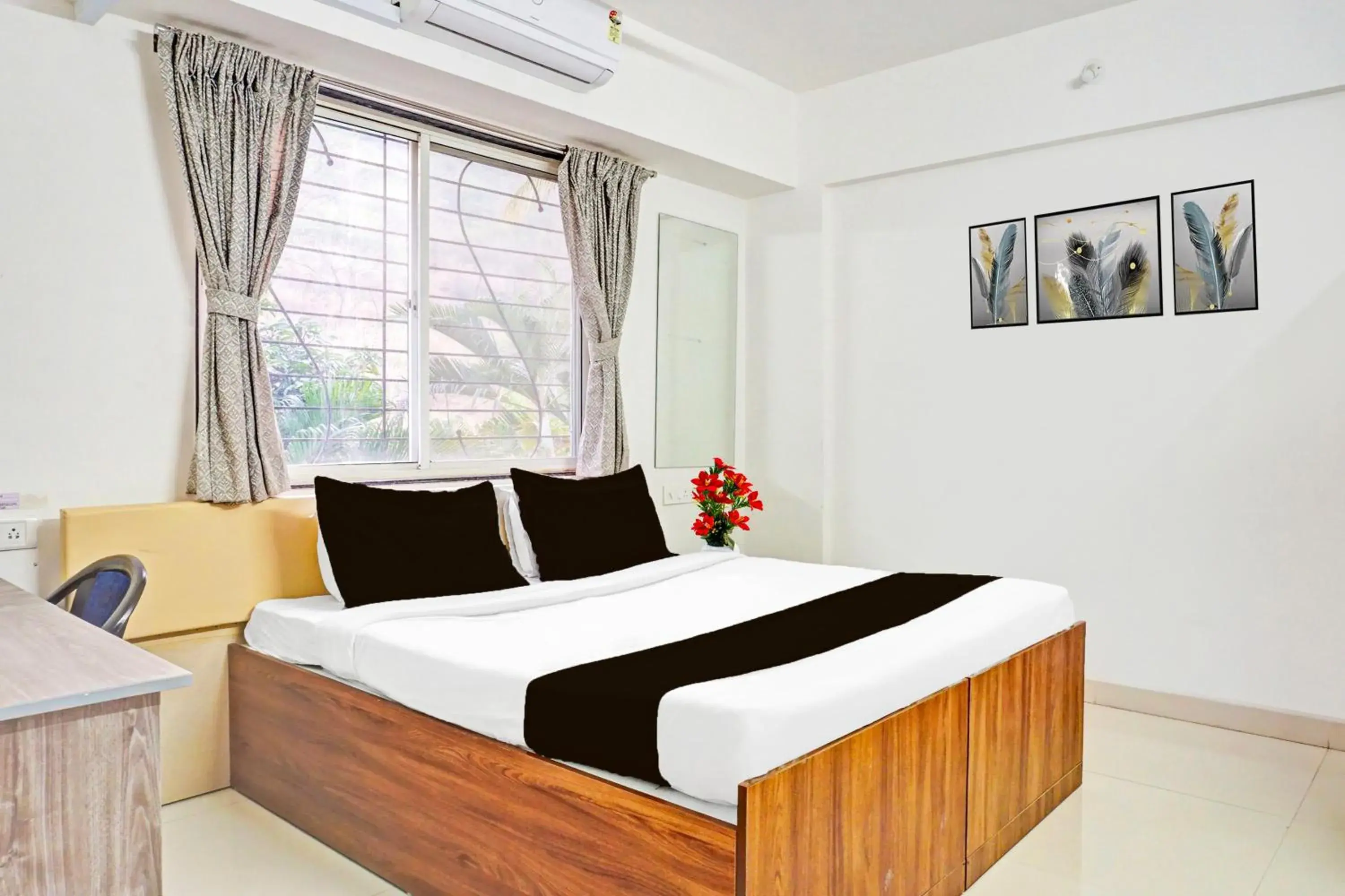 Bedroom, Bed in Super Collection O Baner formerly Seven Hills Bedroom, Bed in Super Collection O Baner formerly Seven Hills