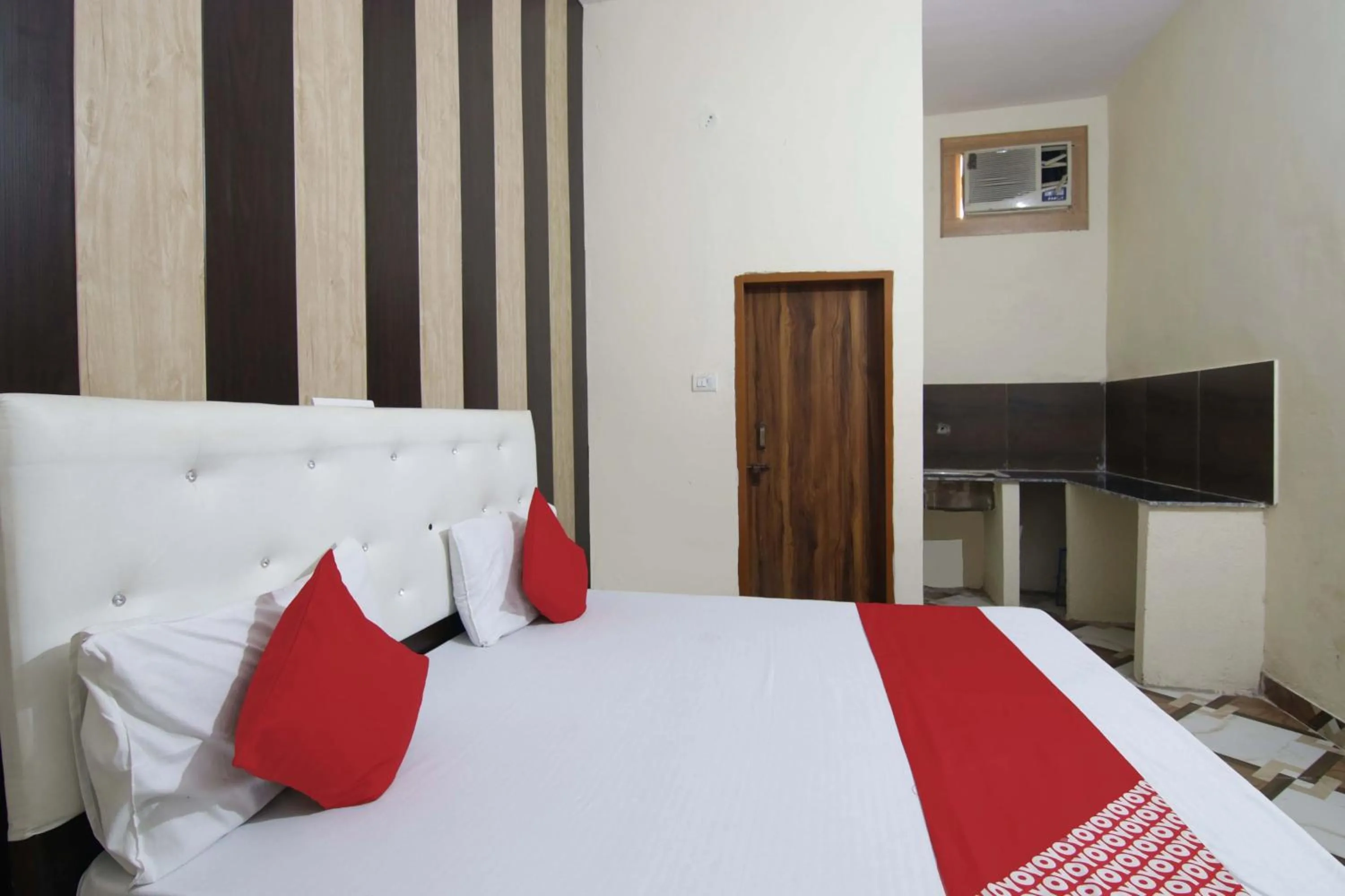 Bedroom, Bed in Hotel O Royal Place