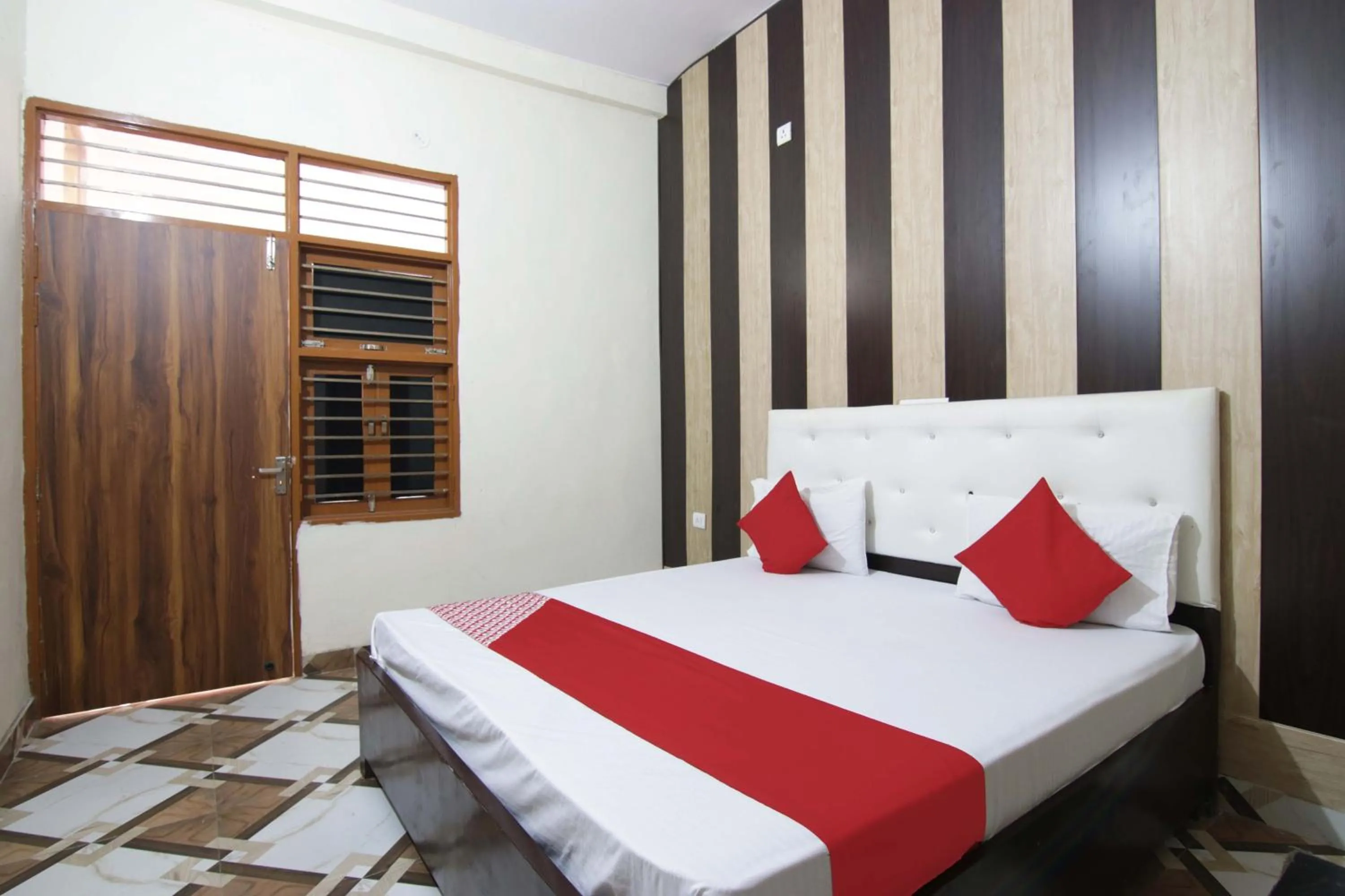 Bedroom, Bed in Hotel O Royal Place