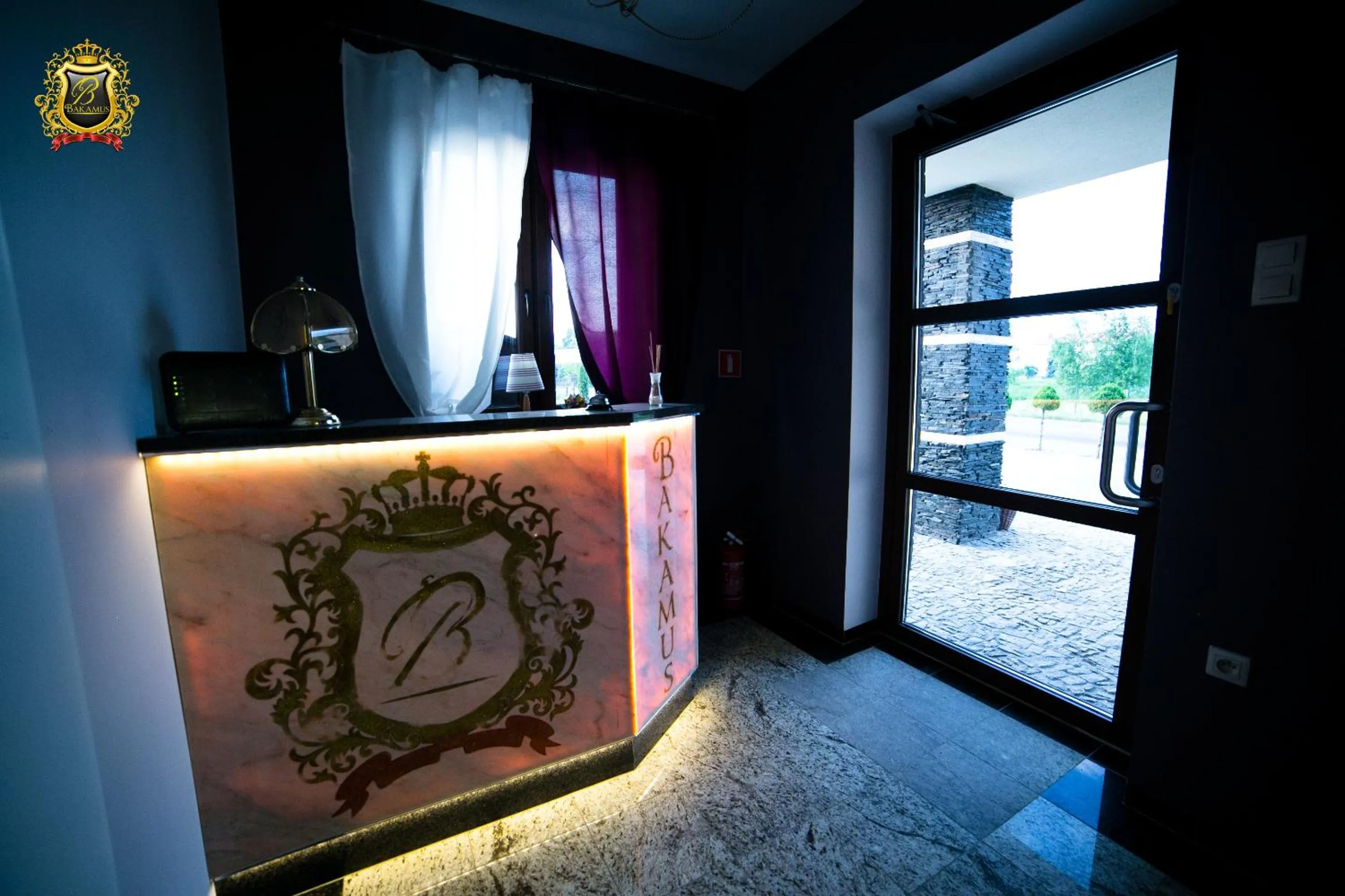 Facade/entrance in Rezydencja Bakamus