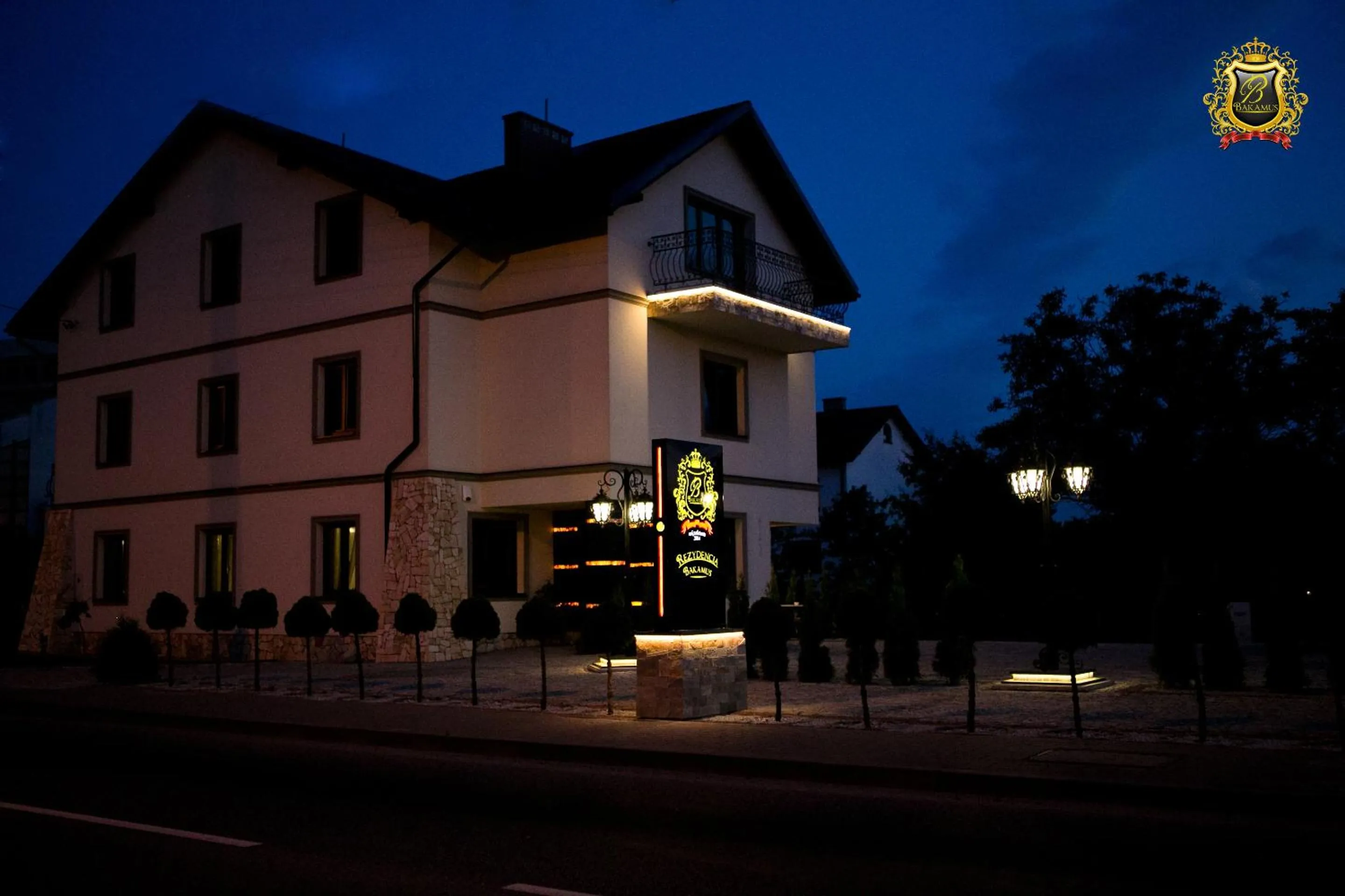 Facade/entrance in Rezydencja Bakamus